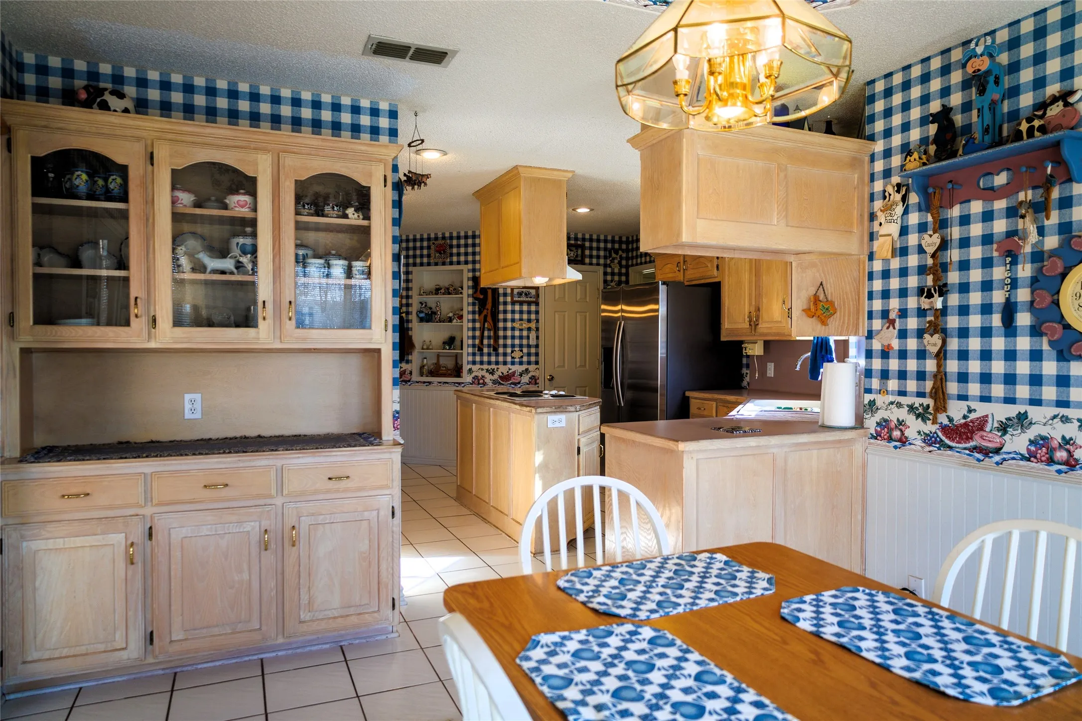 Farm For Sale in Smith County , 12987 County Road 452, Lindale, Texas 75771, 3 Bedrooms, 2 Bathrooms, 2 Garage spaces, 2,042 Sqft, built in 1994, Preowned, Price $995,000, mls#21166419, Real Estate Agent in Lindale, Homes For Sale in Smith county, Homes For Sale in Lindale, Realtor in Lindale Texas, Real Estate Brokerage Independent Realty Texas, Luminita Cordes Realtor