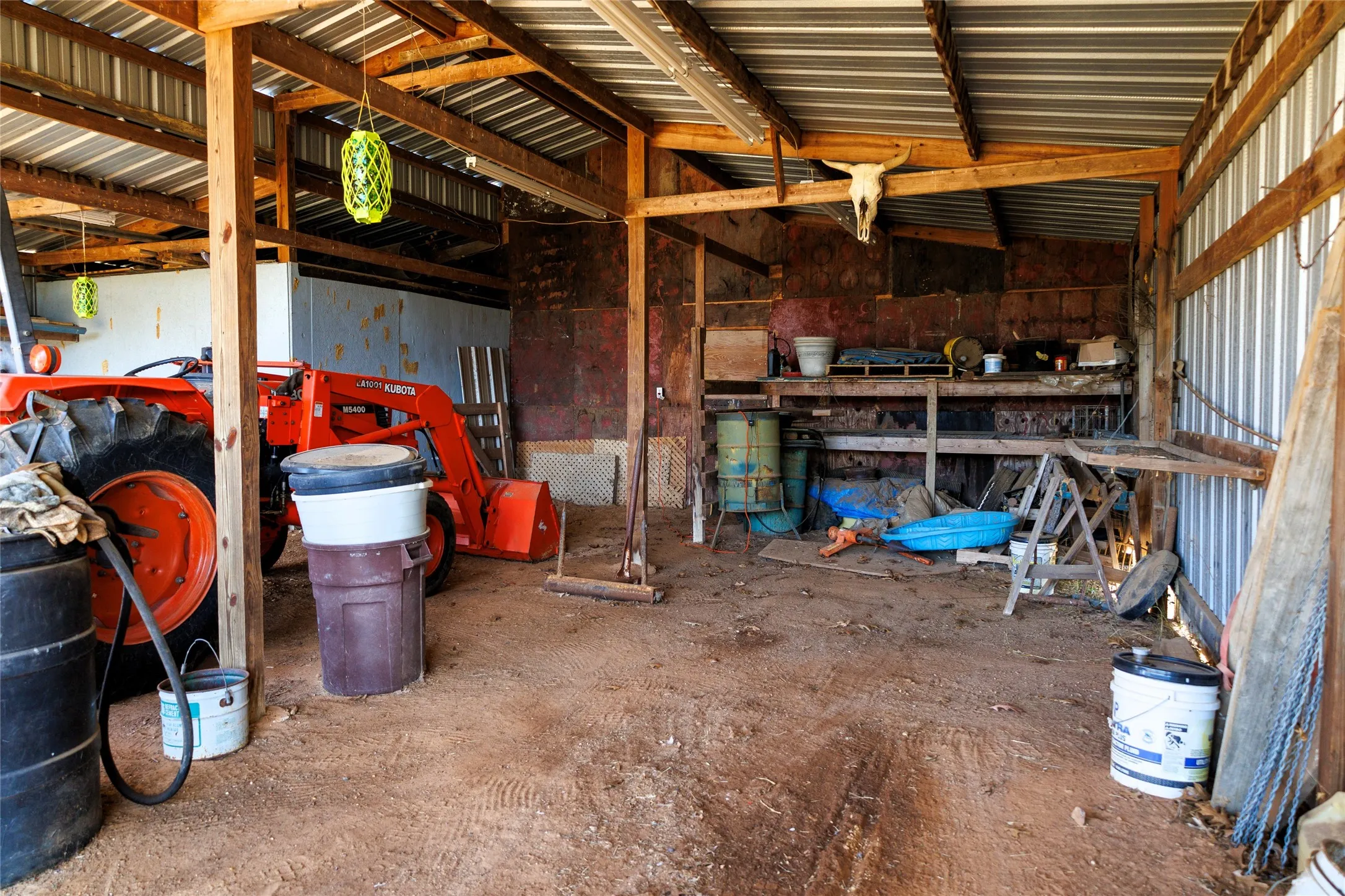 Farm For Sale in Smith County , 12987 County Road 452, Lindale, Texas 75771, 3 Bedrooms, 2 Bathrooms, 2 Garage spaces, 2,042 Sqft, built in 1994, Preowned, Price $995,000, mls#21166419, Real Estate Agent in Lindale, Homes For Sale in Smith county, Homes For Sale in Lindale, Realtor in Lindale Texas, Real Estate Brokerage Independent Realty Texas, Luminita Cordes Realtor