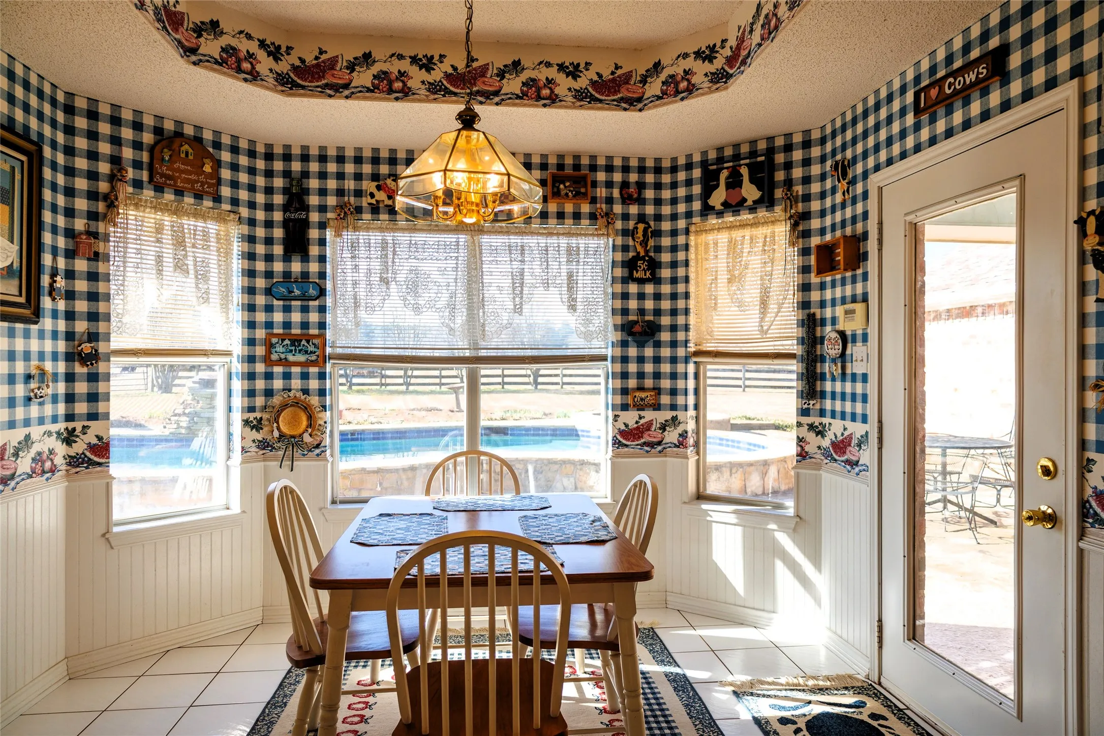 Farm For Sale in Smith County , 12987 County Road 452, Lindale, Texas 75771, 3 Bedrooms, 2 Bathrooms, 2 Garage spaces, 2,042 Sqft, built in 1994, Preowned, Price $995,000, mls#21166419, Real Estate Agent in Lindale, Homes For Sale in Smith county, Homes For Sale in Lindale, Realtor in Lindale Texas, Real Estate Brokerage Independent Realty Texas, Luminita Cordes Realtor