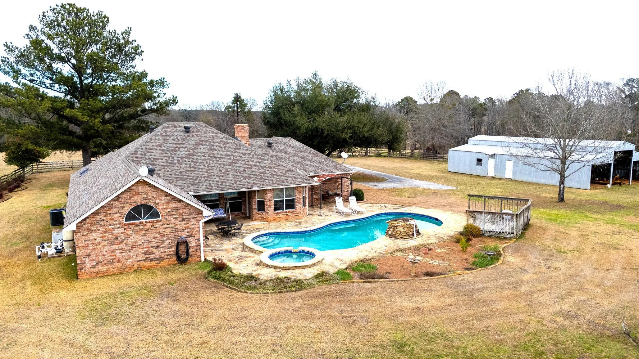 Farm For Sale in Smith County , 12987 County Road 452, Lindale, Texas 75771, 3 Bedrooms, 2 Bathrooms, 2 Garage spaces, 2,042 Sqft, built in 1994, Preowned, Price $995,000, mls#21166419, Real Estate Agent in Lindale, Homes For Sale in Smith county, Homes For Sale in Lindale, Realtor in Lindale Texas, Real Estate Brokerage Independent Realty Texas, Luminita Cordes Realtor