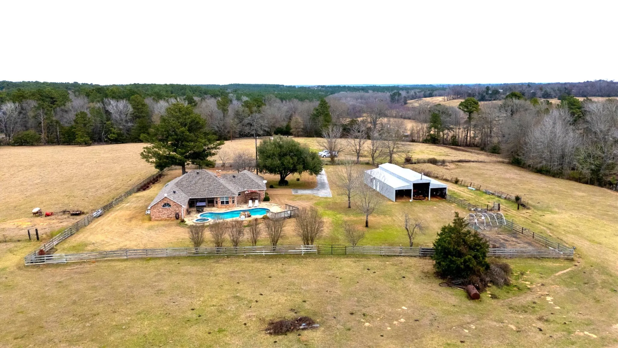 Farm For Sale in Smith County , 12987 County Road 452, Lindale, Texas 75771, 3 Bedrooms, 2 Bathrooms, 2 Garage spaces, 2,042 Sqft, built in 1994, Preowned, Price $995,000, mls#21166419, Real Estate Agent in Lindale, Homes For Sale in Smith county, Homes For Sale in Lindale, Realtor in Lindale Texas, Real Estate Brokerage Independent Realty Texas, Luminita Cordes Realtor