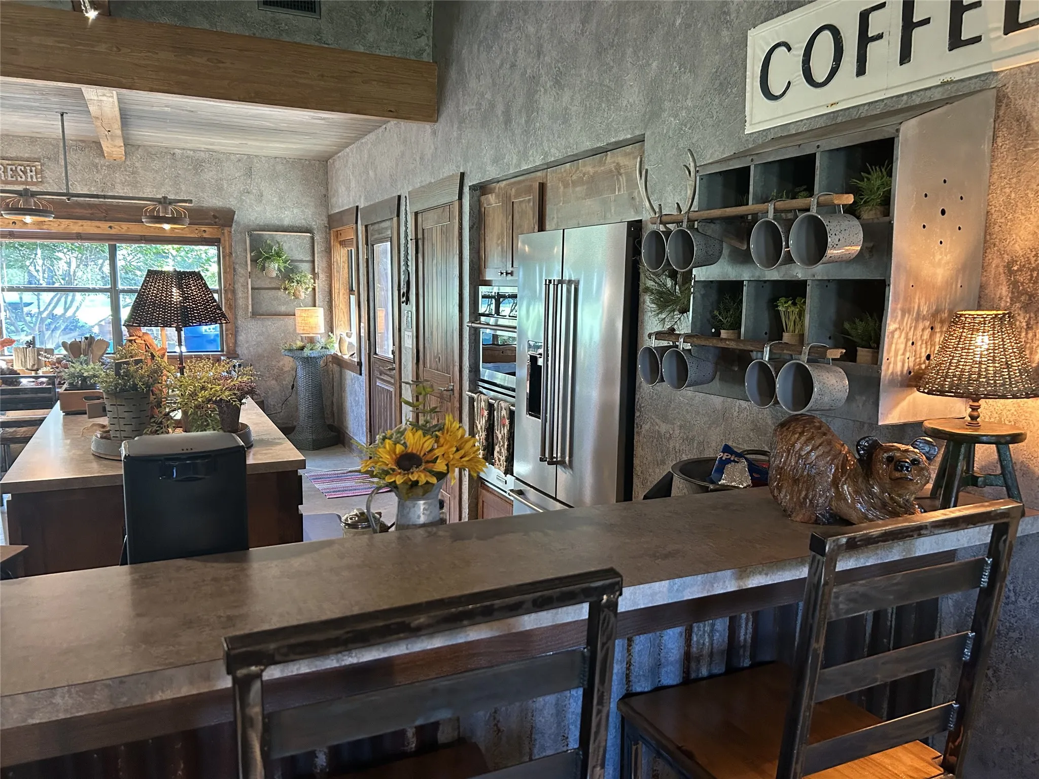 Single Family Residence For Sale in Van Zandt County , 2300 Vz County Road 2504, Canton, Texas 75103, 3 Bedrooms, 2 Bathrooms, Garage spaces, 2,564 Sqft, built in 2016, Preowned, Price $799,000, mls#21164149, Real Estate Agent in Canton, Homes For Sale in Van Zandt county, Homes For Sale in Canton, Realtor in Canton Texas, Real Estate Brokerage Independent Realty Texas, Luminita Cordes Realtor