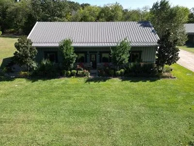 Single Family Residence For Sale in Van Zandt County , 2300 Vz County Road 2504, Canton, Texas 75103, 3 Bedrooms, 2 Bathrooms, Garage spaces, 2,564 Sqft, built in 2016, Preowned, Price $799,000, mls#21164149, Real Estate Agent in Canton, Homes For Sale in Van Zandt county, Homes For Sale in Canton, Realtor in Canton Texas, Real Estate Brokerage Independent Realty Texas, Luminita Cordes Realtor