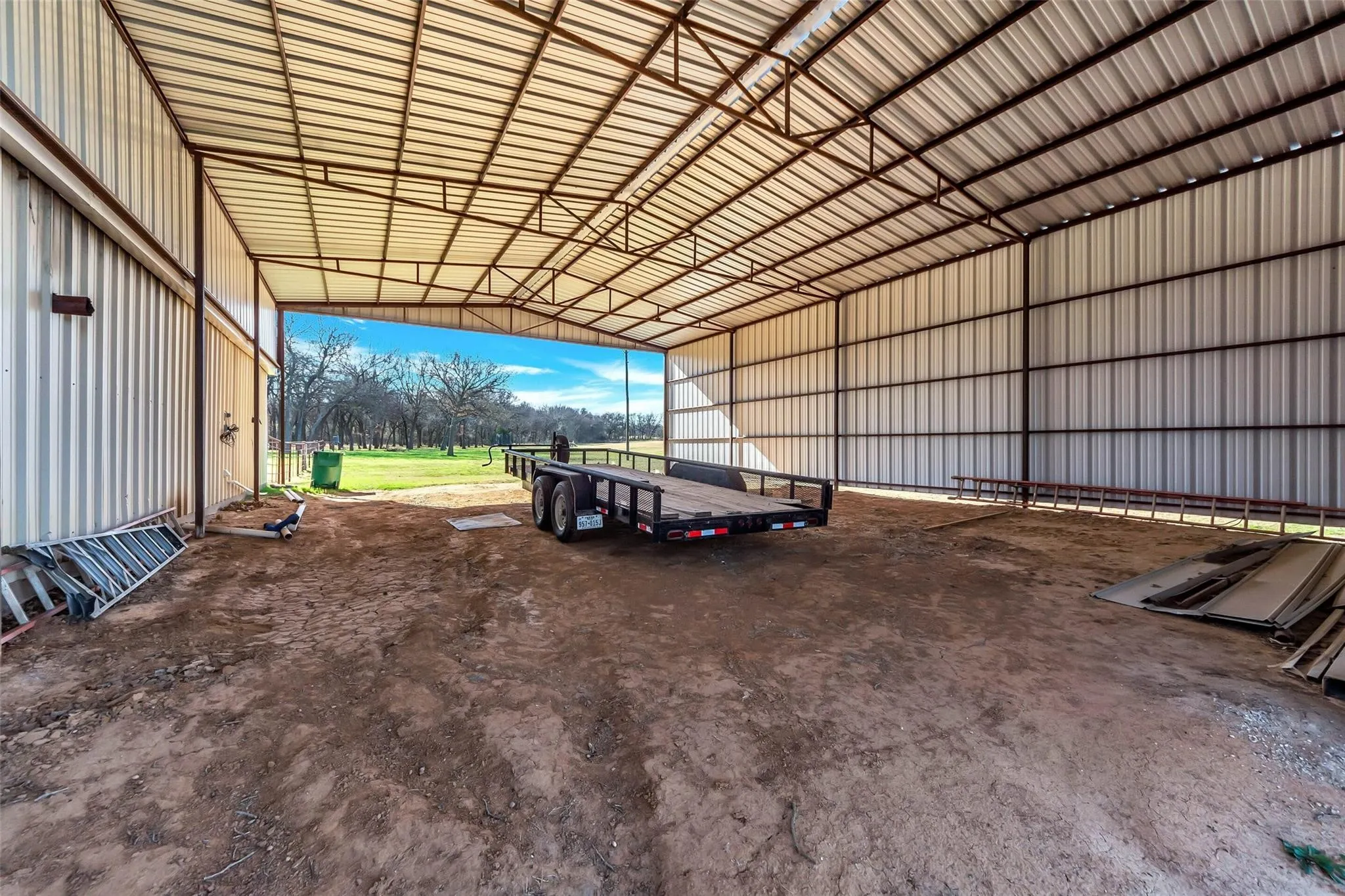Single Family Residence For Sale in Wise County , 131 County Road 4680, Boyd, Texas 76023, 3 Bedroom, 3 Bathroom, 2 Garage spaces, 2,244 Sqft, built in 1997, mls#21166735, Real Estate Agent in Boyd, Homes For Sale in Wise county, Homes For Sale in Boyd, Realtor in Boyd Texas, Real Estate Brokerage Independent Realty Texas, Luminita Cordes Realtor