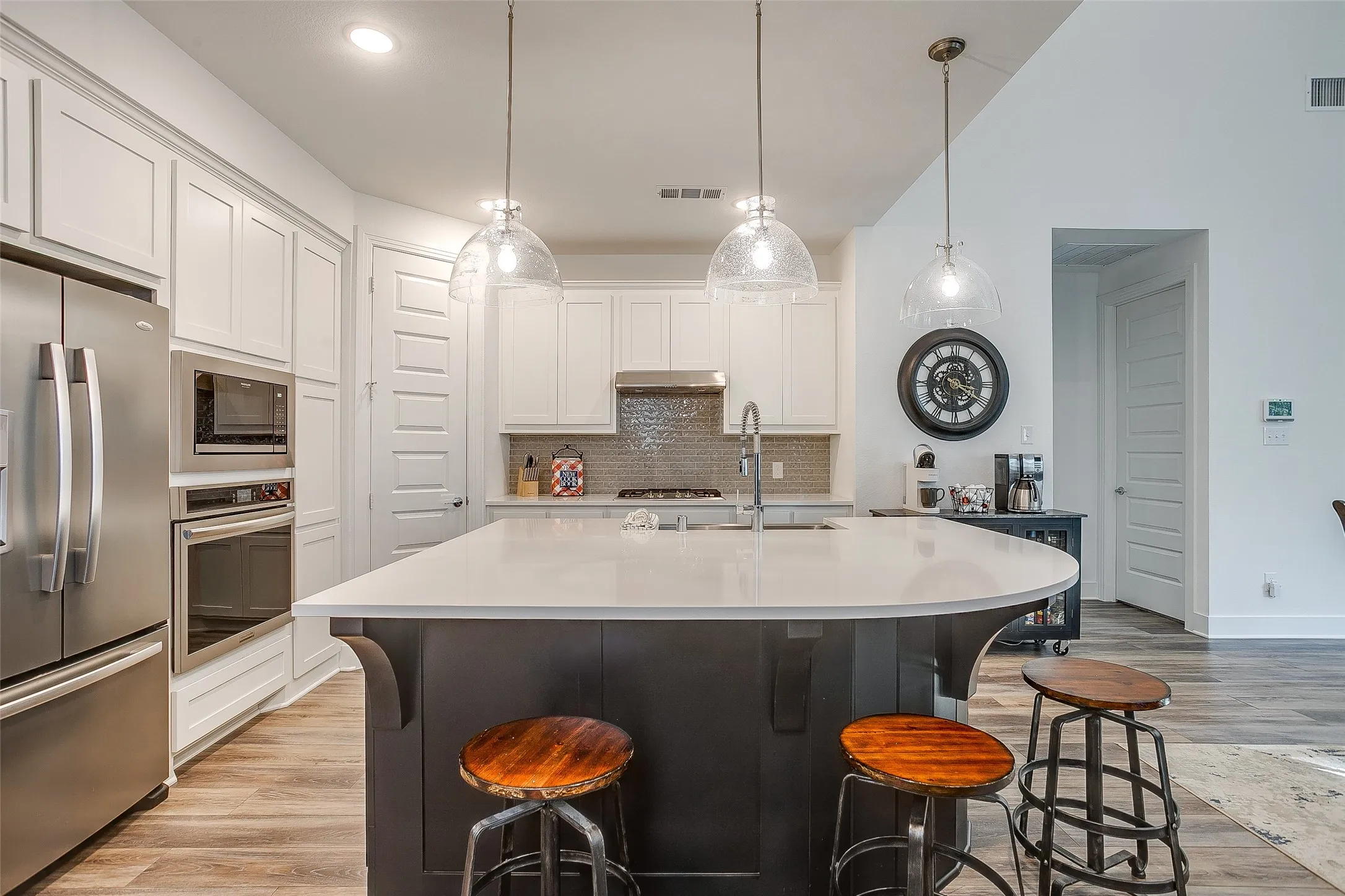 Single Family Residence For Sale in Denton County , 2333 Stella Lane, Northlake, Texas 76247, 4 Bedroom, 3 Bathroom, 2 Garage spaces, 2,290 Sqft, built in 2021, mls#21163159, Real Estate Agent in Northlake, Homes For Sale in Denton county, Homes For Sale in Northlake, Realtor in Northlake Texas, Real Estate Brokerage Independent Realty Texas, Luminita Cordes Realtor