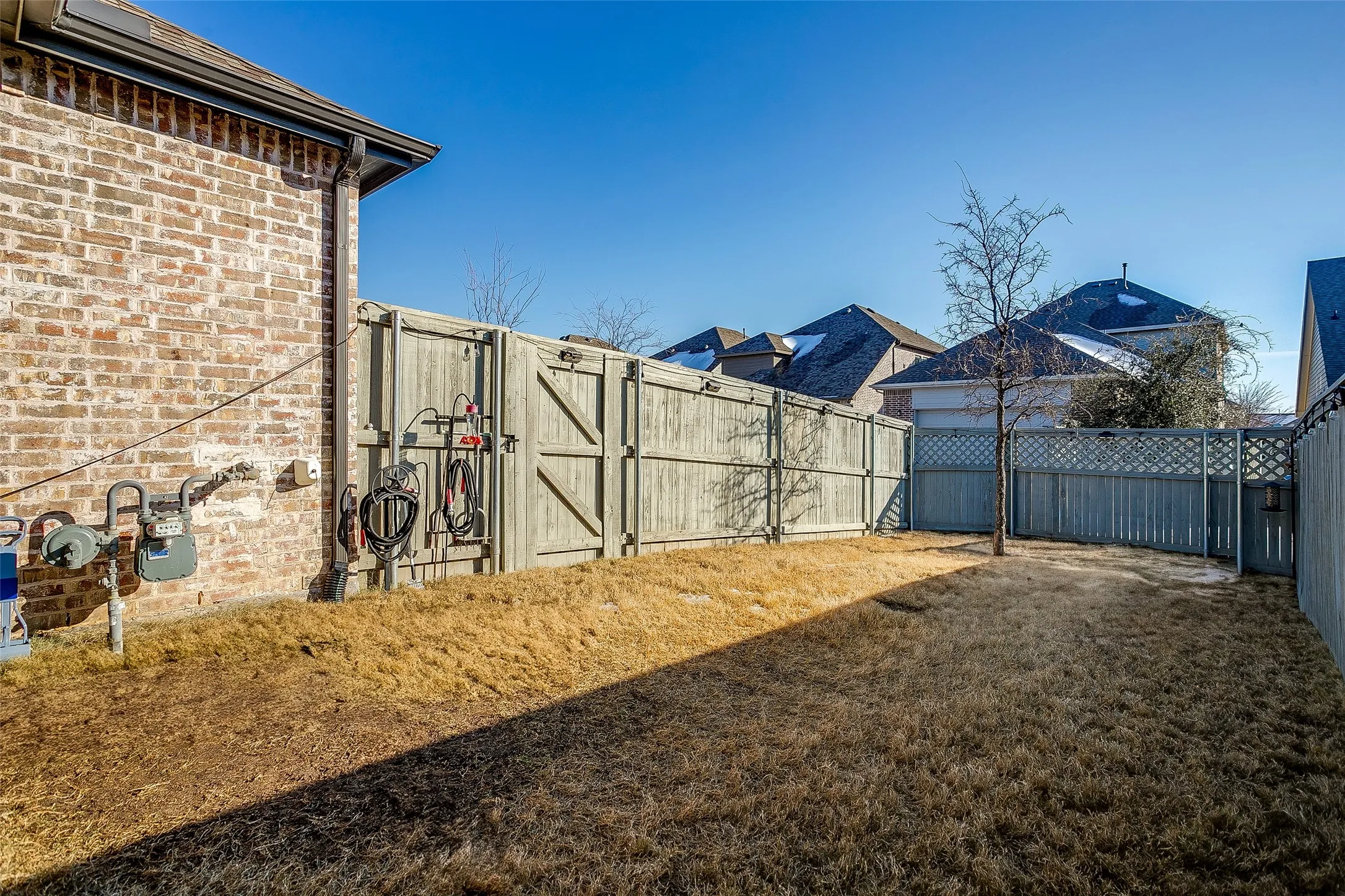 Single Family Residence For Sale in Denton County , 2333 Stella Lane, Northlake, Texas 76247, 4 Bedroom, 3 Bathroom, 2 Garage spaces, 2,290 Sqft, built in 2021, mls#21163159, Real Estate Agent in Northlake, Homes For Sale in Denton county, Homes For Sale in Northlake, Realtor in Northlake Texas, Real Estate Brokerage Independent Realty Texas, Luminita Cordes Realtor