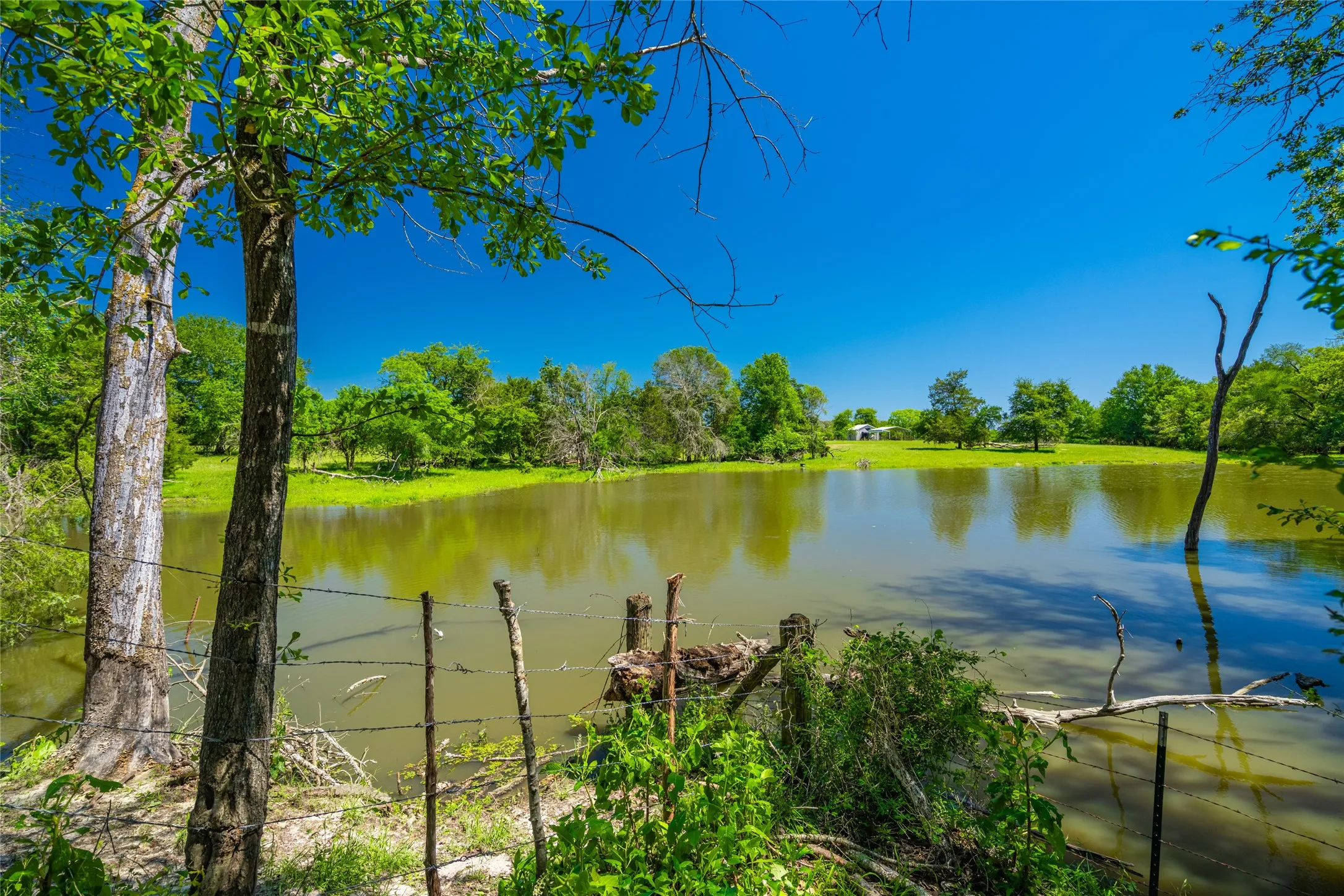 Ranch For Sale in Limestone County , 0 LCR 412, Groesbeck, Texas 76642, 0, 0, Garage spaces, 0 Sqft, built in 0, Price $1,887,000, mls#21166794, Real Estate Agent in Groesbeck, Homes For Sale in Limestone county, Homes For Sale in Groesbeck, Realtor in Groesbeck Texas, Real Estate Brokerage Independent Realty Texas, Luminita Cordes Realtor