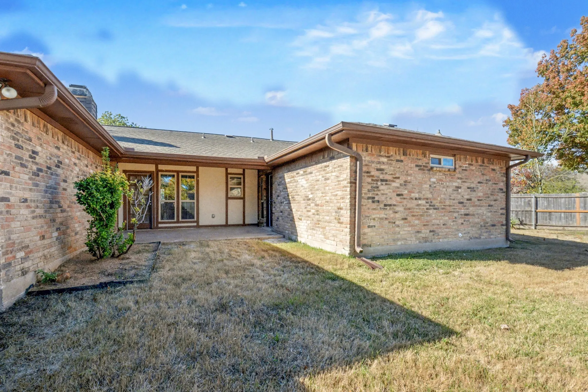 Single Family Residence For Sale in Collin County , 2304 Twilight Circle, Plano, Texas 75093, 4 Bedroom, 2 Bathroom, 2 Garage spaces, 1,956 Sqft, built in 1979, mls#21166443, Real Estate Agent in Plano, Homes For Sale in Collin county, Homes For Sale in Plano, Realtor in Plano Texas, Real Estate Brokerage Independent Realty Texas, Luminita Cordes Realtor