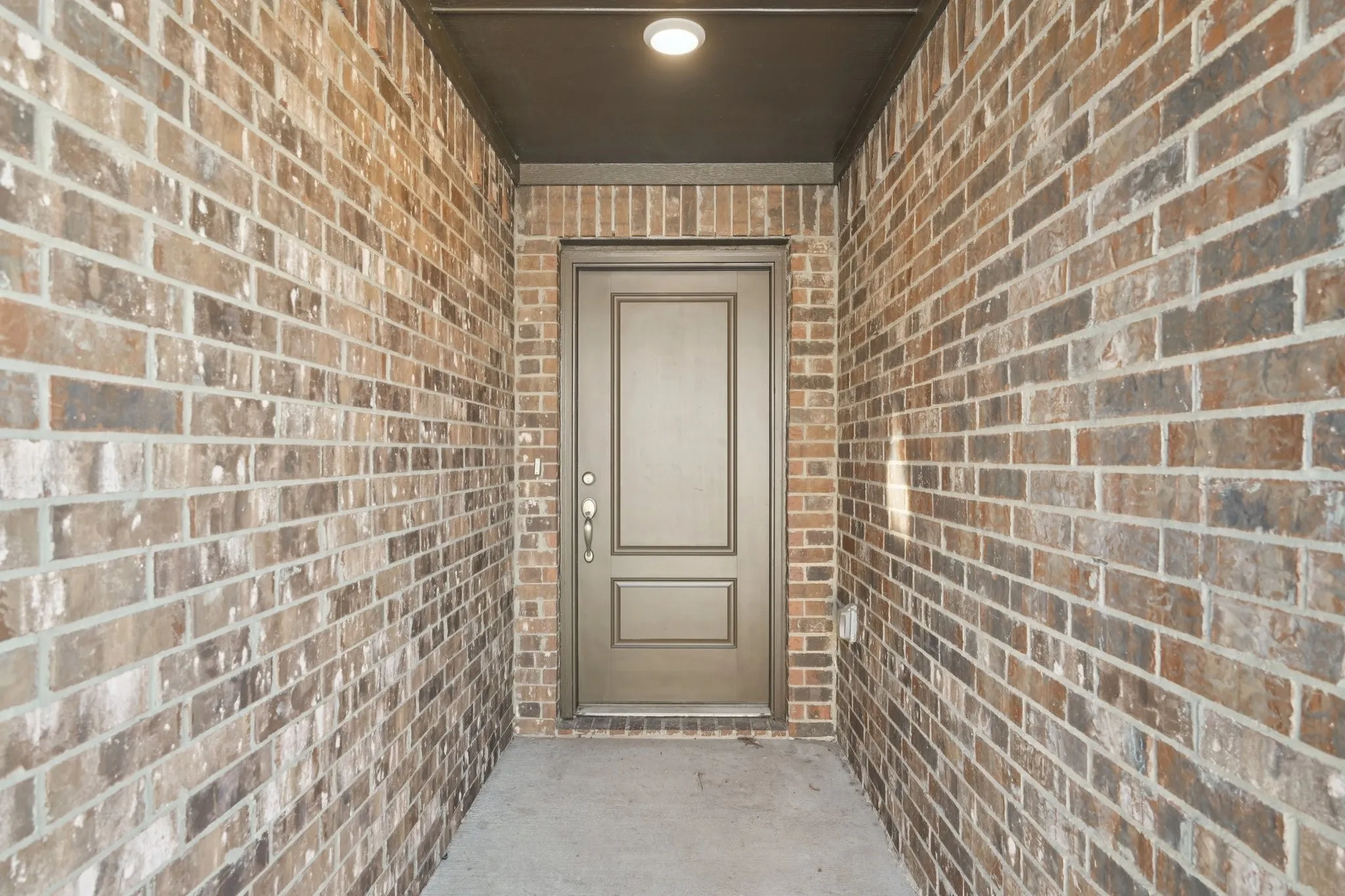 Single Family Residence For Sale in Rockwall County , 609 Bassett Hall Road, Fate, Texas 75189, 3 Bedroom, 2 Bathroom, 2 Garage spaces, 1,776 Sqft, built in 2018, Preowned, mls#21166692, Real Estate Agent in Fate, Homes For Sale in Rockwall county, Homes For Sale in Fate, Realtor in Fate Texas, Real Estate Brokerage Independent Realty Texas, Luminita Cordes Realtor