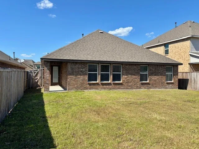Single Family Residence For Sale in Rockwall County , 609 Bassett Hall Road, Fate, Texas 75189, 3 Bedroom, 2 Bathroom, 2 Garage spaces, 1,776 Sqft, built in 2018, Preowned, mls#21166692, Real Estate Agent in Fate, Homes For Sale in Rockwall county, Homes For Sale in Fate, Realtor in Fate Texas, Real Estate Brokerage Independent Realty Texas, Luminita Cordes Realtor