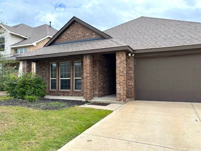 Single Family Residence For Sale in Rockwall County , 609 Bassett Hall Road, Fate, Texas 75189, 3 Bedroom, 2 Bathroom, 2 Garage spaces, 1,776 Sqft, built in 2018, Preowned, mls#21166692, Real Estate Agent in Fate, Homes For Sale in Rockwall county, Homes For Sale in Fate, Realtor in Fate Texas, Real Estate Brokerage Independent Realty Texas, Luminita Cordes Realtor