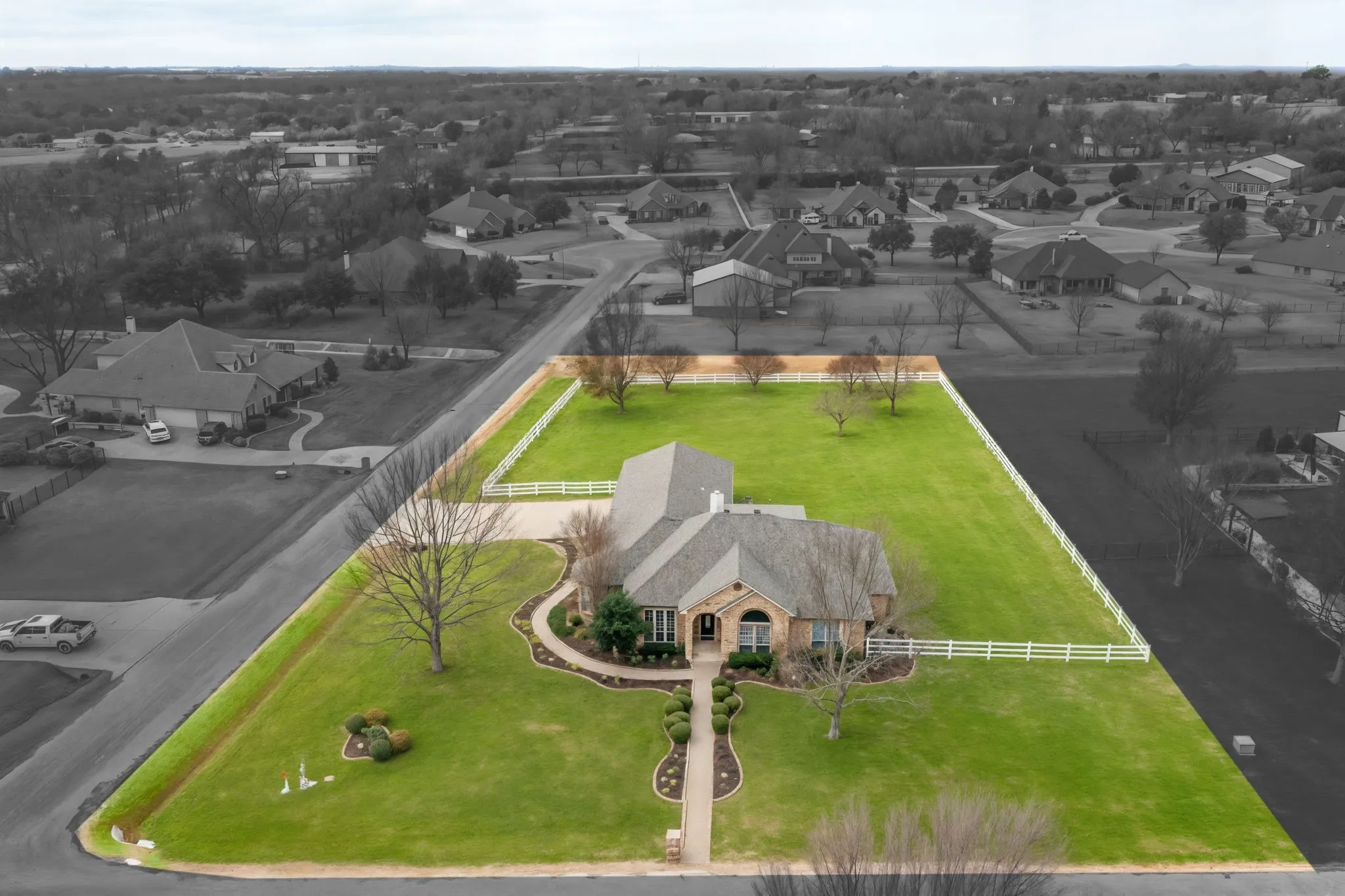 Single Family Residence For Sale in Johnson County , 3712 Vista North Drive, Burleson, Texas 76028, 4 Bedroom, 3 Bathroom, 3 Garage spaces, 2,649 Sqft, built in 2002, mls#21166702, Real Estate Agent in Burleson, Homes For Sale in Johnson county, Homes For Sale in Burleson, Realtor in Burleson Texas, Real Estate Brokerage Independent Realty Texas, Luminita Cordes Realtor