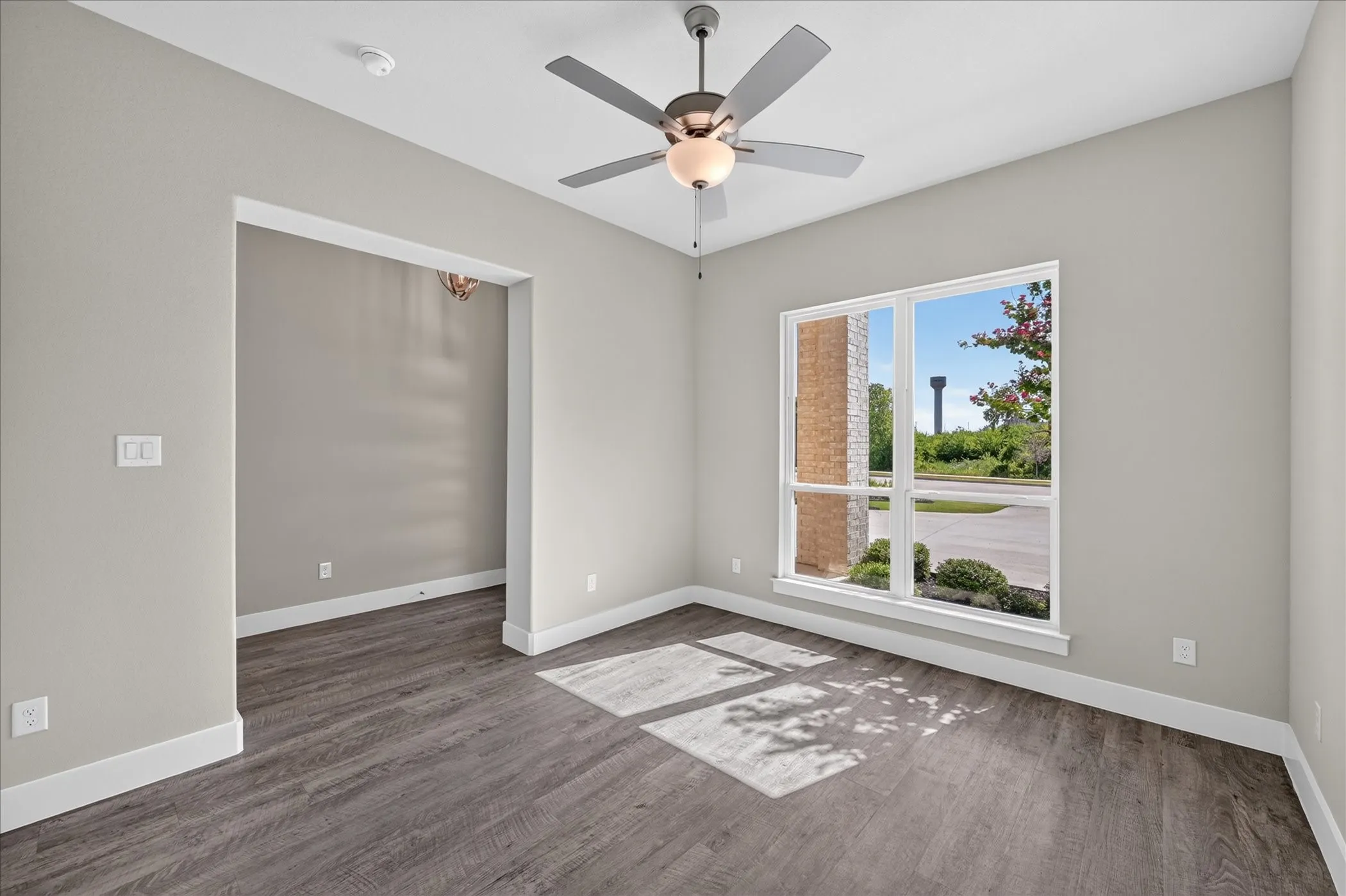 Single Family Residence For Sale in Tarrant County , 462 Creekside, Haslet, Texas 76052, 4 Bedroom, 2 Bathroom, 2 Garage spaces, 2,870 Sqft, built in 2024, New Construction - Complete, mls#21166917, Real Estate Agent in Haslet, Homes For Sale in Tarrant county, Homes For Sale in Haslet, Realtor in Haslet Texas, Real Estate Brokerage Independent Realty Texas, Luminita Cordes Realtor