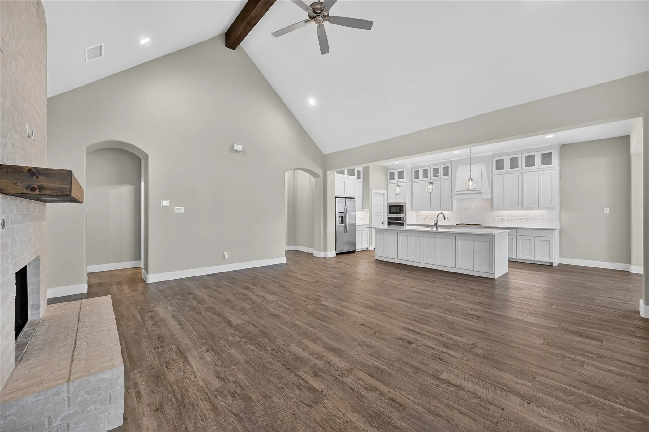 Single Family Residence For Sale in Tarrant County , 462 Creekside, Haslet, Texas 76052, 4 Bedroom, 2 Bathroom, 2 Garage spaces, 2,870 Sqft, built in 2024, New Construction - Complete, mls#21166917, Real Estate Agent in Haslet, Homes For Sale in Tarrant county, Homes For Sale in Haslet, Realtor in Haslet Texas, Real Estate Brokerage Independent Realty Texas, Luminita Cordes Realtor