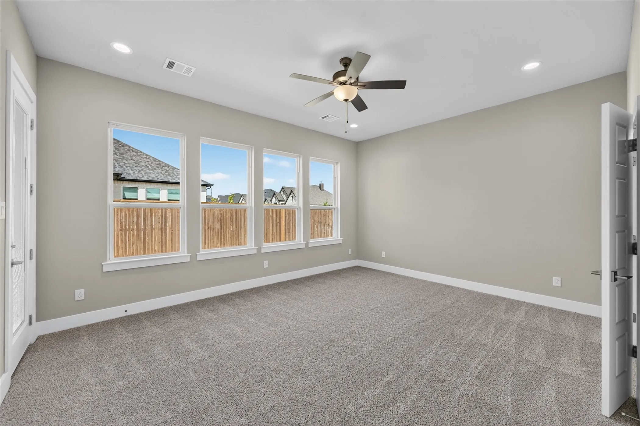 Single Family Residence For Sale in Tarrant County , 462 Creekside, Haslet, Texas 76052, 4 Bedroom, 2 Bathroom, 2 Garage spaces, 2,870 Sqft, built in 2024, New Construction - Complete, mls#21166917, Real Estate Agent in Haslet, Homes For Sale in Tarrant county, Homes For Sale in Haslet, Realtor in Haslet Texas, Real Estate Brokerage Independent Realty Texas, Luminita Cordes Realtor