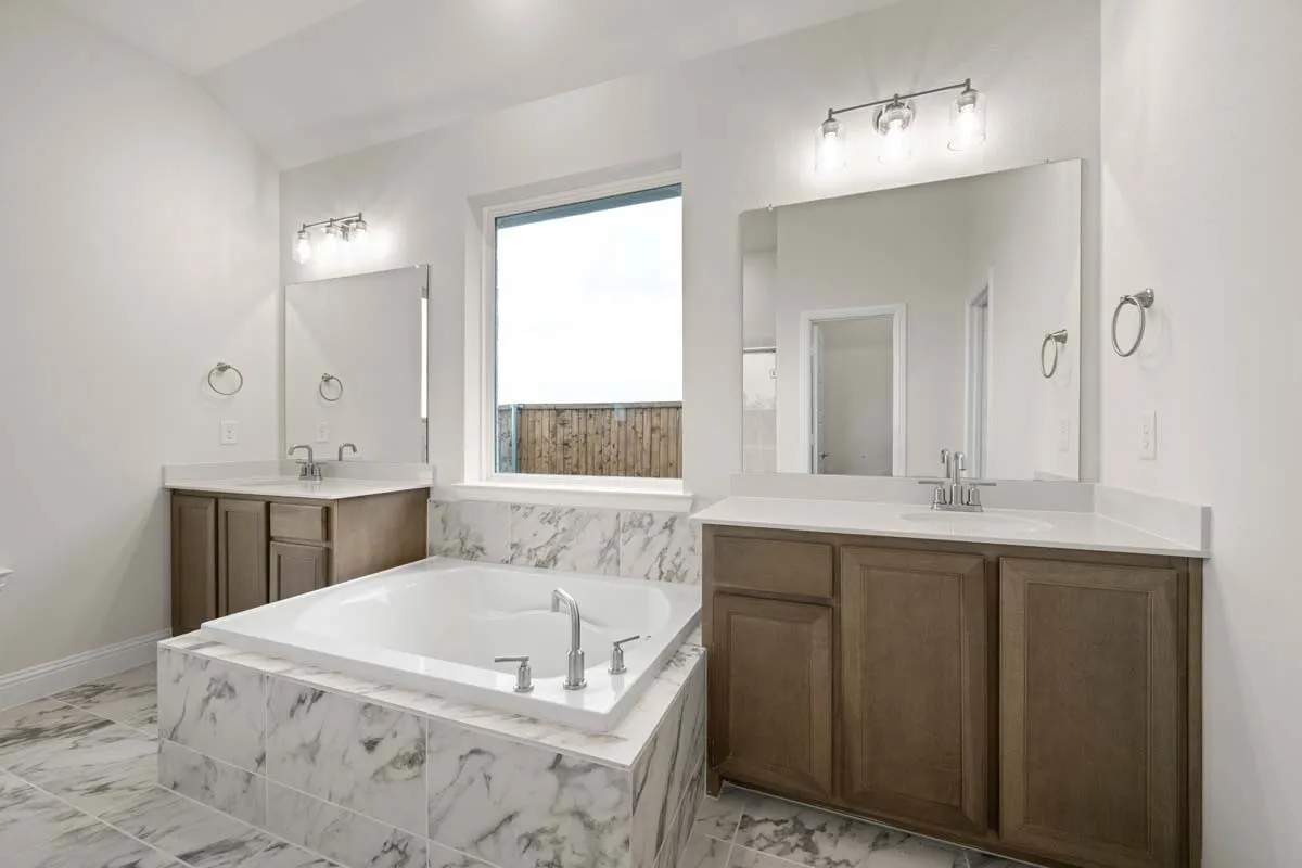 12-1013-birkdale-drive-timberbrook-justin-tx-primary-bath-vanity