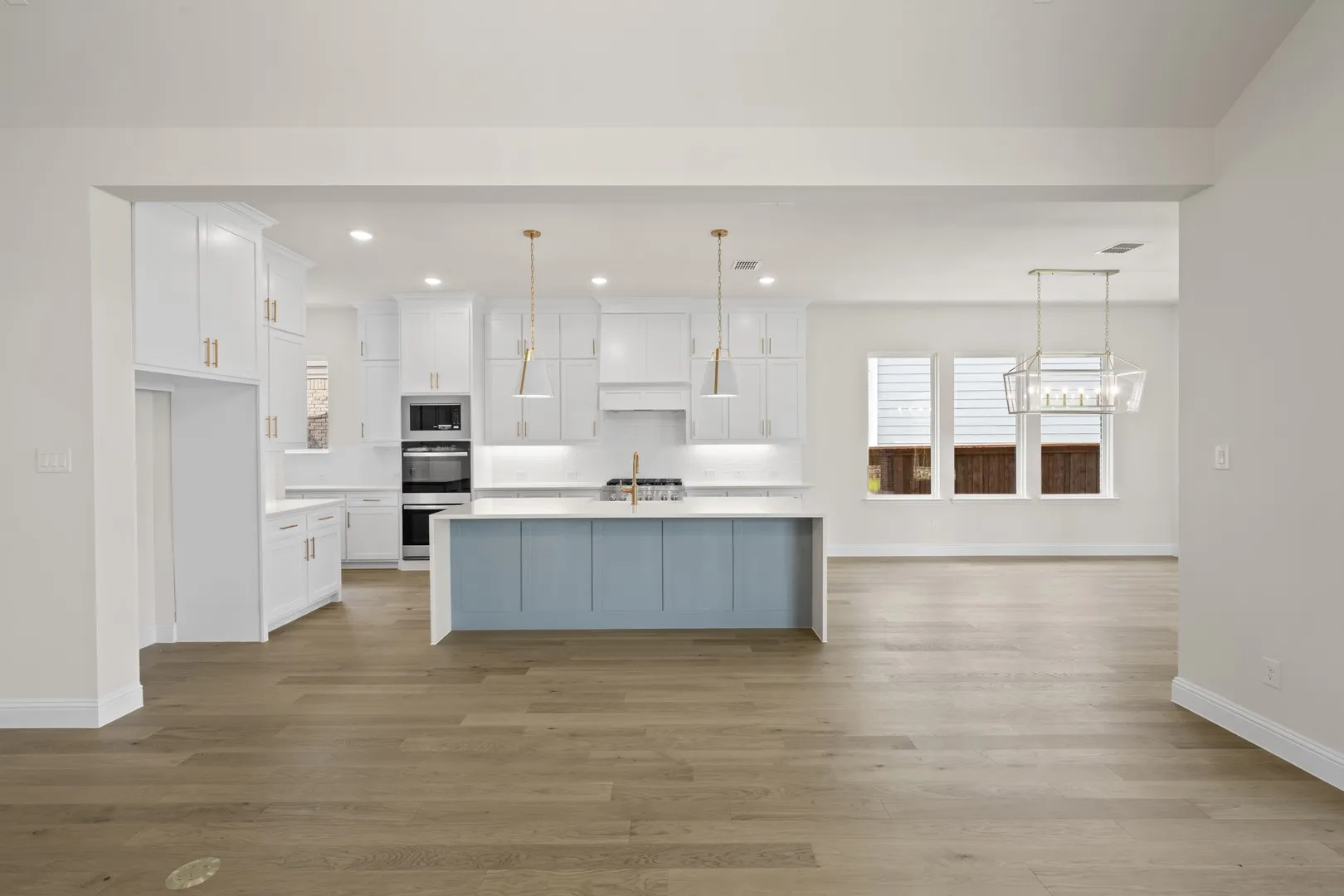 2017 Grey Birch- Kitchen-2