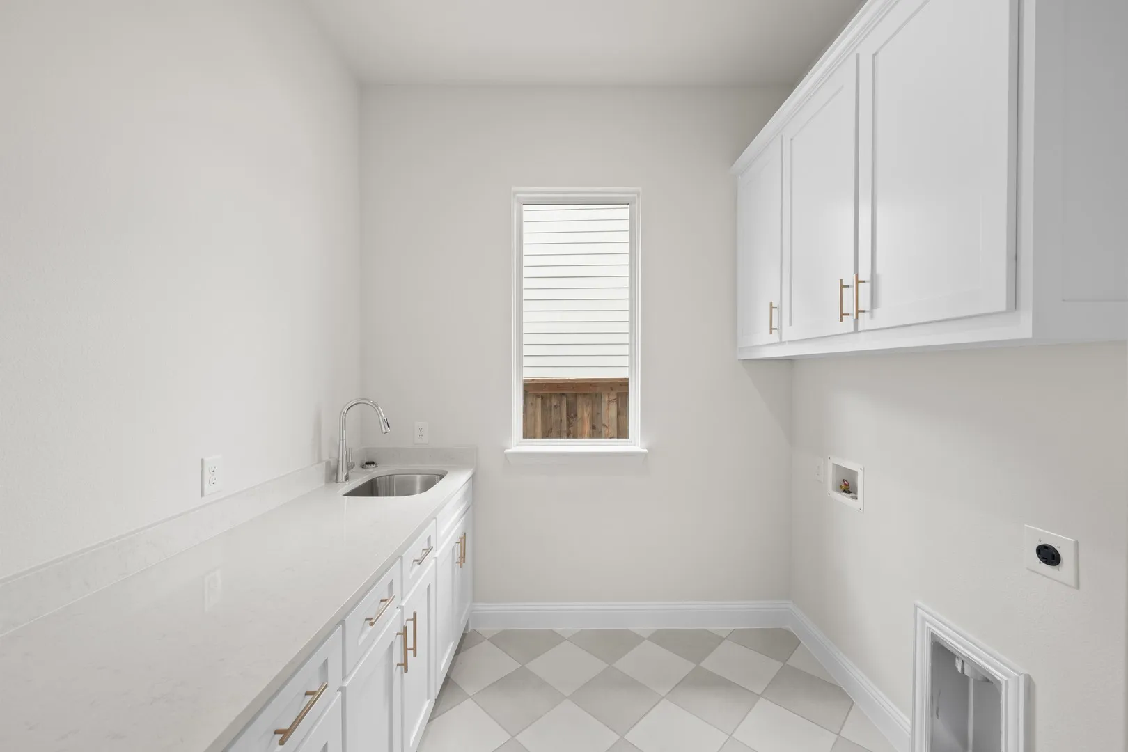 2017 Grey Birch- Laundry Room-1