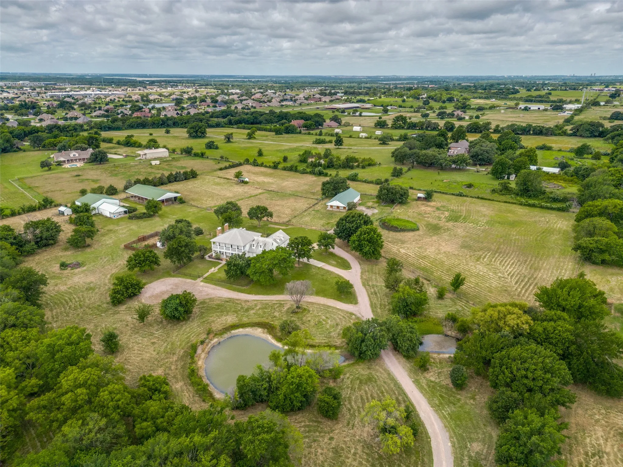Single Family Residence For Sale in Denton County , 1827 Dr Sanders Road, Aubrey, Texas 76227, 4 Bedrooms, 4 Bathrooms, 4 Garage spaces, 3,934 Sqft, built in 1995, Price $2,850,000, mls#21164772, Real Estate Agent in Aubrey, Homes For Sale in Denton county, Homes For Sale in Aubrey, Realtor in Aubrey Texas, Real Estate Brokerage Independent Realty Texas, Luminita Cordes Realtor