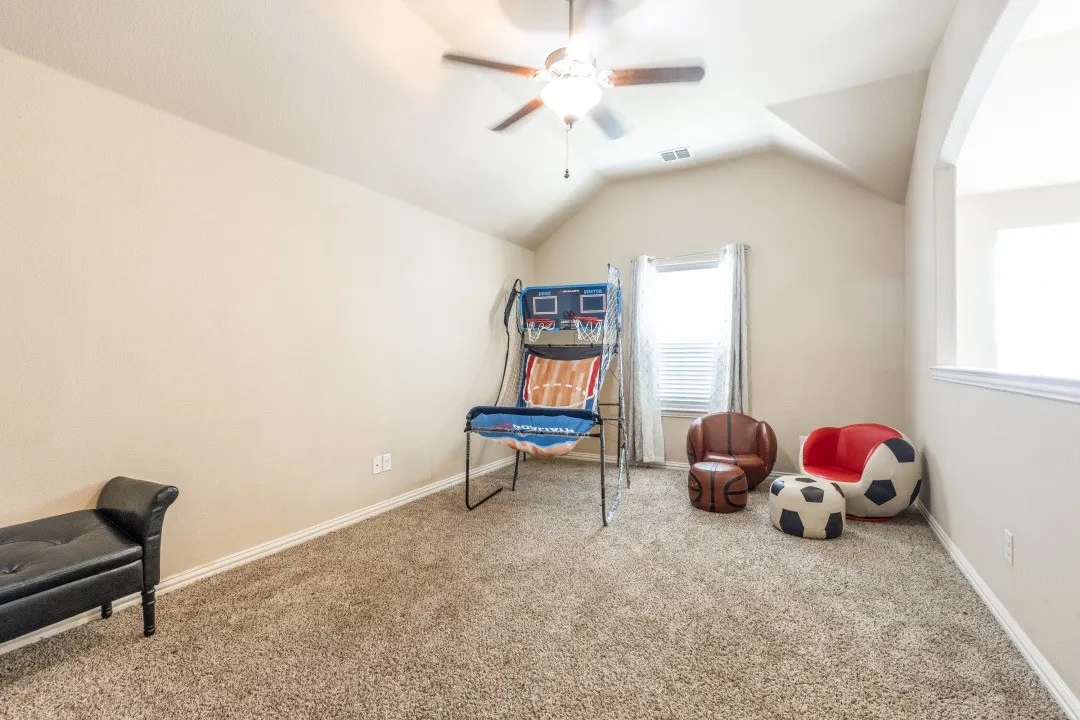 Single Family Residence For Sale in Tarrant County , 14316 Mariposa Lily Lane, Fort Worth, Texas 76052, 4 Bedroom, 4 Bathroom, 2 Garage spaces, 2,561 Sqft, built in 2012, Preowned, mls#21167099, Real Estate Agent in Fort Worth, Homes For Sale in Tarrant county, Homes For Sale in Fort Worth, Realtor in Fort Worth Texas, Real Estate Brokerage Independent Realty Texas, Luminita Cordes Realtor