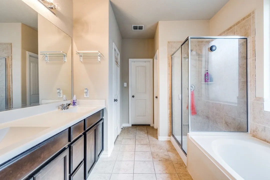 Single Family Residence For Sale in Tarrant County , 14316 Mariposa Lily Lane, Fort Worth, Texas 76052, 4 Bedroom, 4 Bathroom, 2 Garage spaces, 2,561 Sqft, built in 2012, Preowned, mls#21167099, Real Estate Agent in Fort Worth, Homes For Sale in Tarrant county, Homes For Sale in Fort Worth, Realtor in Fort Worth Texas, Real Estate Brokerage Independent Realty Texas, Luminita Cordes Realtor