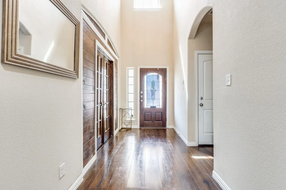Single Family Residence For Sale in Tarrant County , 14316 Mariposa Lily Lane, Fort Worth, Texas 76052, 4 Bedroom, 4 Bathroom, 2 Garage spaces, 2,561 Sqft, built in 2012, Preowned, mls#21167099, Real Estate Agent in Fort Worth, Homes For Sale in Tarrant county, Homes For Sale in Fort Worth, Realtor in Fort Worth Texas, Real Estate Brokerage Independent Realty Texas, Luminita Cordes Realtor