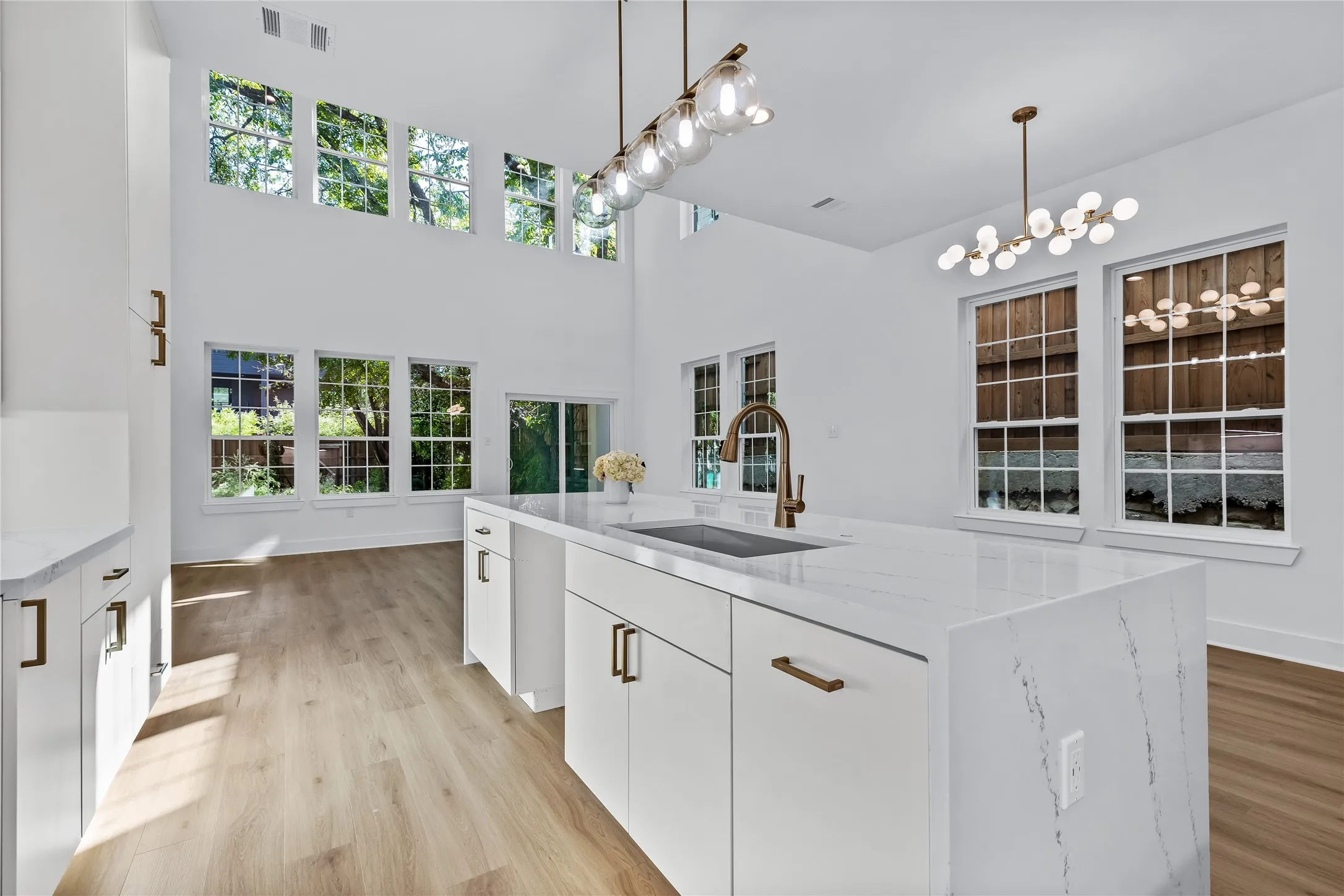 Single Family Residence For Sale in Dallas County , 2434 Douglas Avenue, Dallas, Texas 75219, 3 Bedrooms, 4 Bathrooms, 2 Garage spaces, 2,570 Sqft, built in 2025, New Construction - Complete, Price $639,000, mls#21160638, Real Estate Agent in Dallas, Homes For Sale in Dallas county, Homes For Sale in Dallas, Realtor in Dallas Texas, Real Estate Brokerage Independent Realty Texas, Luminita Cordes Realtor