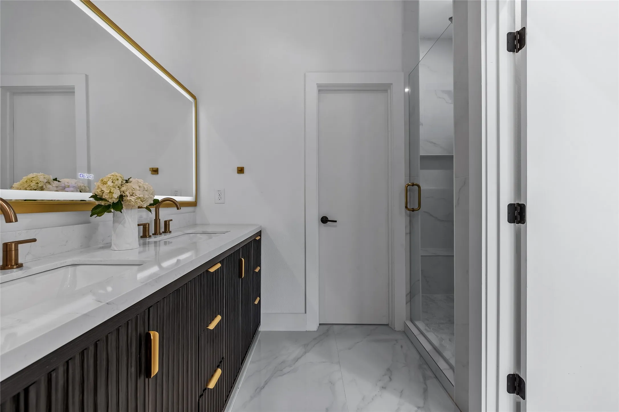 Single Family Residence For Sale in Dallas County , 2434 Douglas Avenue, Dallas, Texas 75219, 3 Bedrooms, 4 Bathrooms, 2 Garage spaces, 2,570 Sqft, built in 2025, New Construction - Complete, Price $639,000, mls#21160638, Real Estate Agent in Dallas, Homes For Sale in Dallas county, Homes For Sale in Dallas, Realtor in Dallas Texas, Real Estate Brokerage Independent Realty Texas, Luminita Cordes Realtor