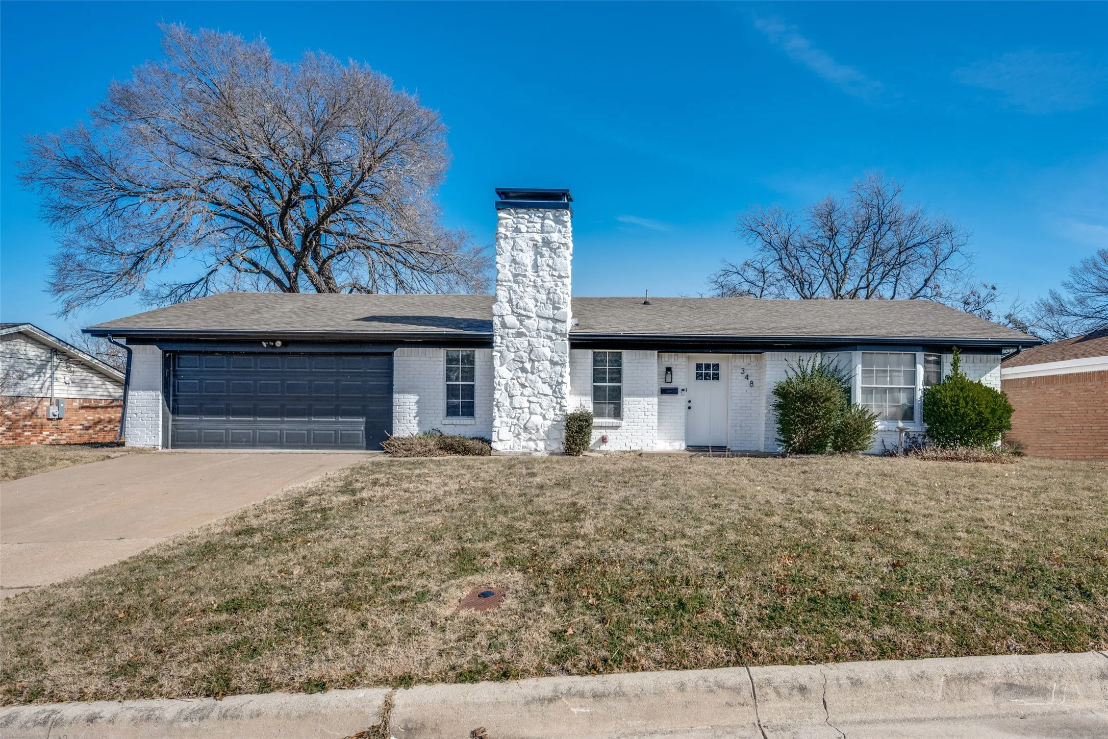 Single Family Residence For Sale in Tarrant County , 348 Thompson Street, Fort Worth, Texas 76134, 4 Bedrooms, 2 Bathrooms, 2 Garage spaces, 1,887 Sqft, built in 1965, Price $275,000, mls#21166072, Real Estate Agent in Fort Worth, Homes For Sale in Tarrant county, Homes For Sale in Fort Worth, Realtor in Fort Worth Texas, Real Estate Brokerage Independent Realty Texas, Luminita Cordes Realtor