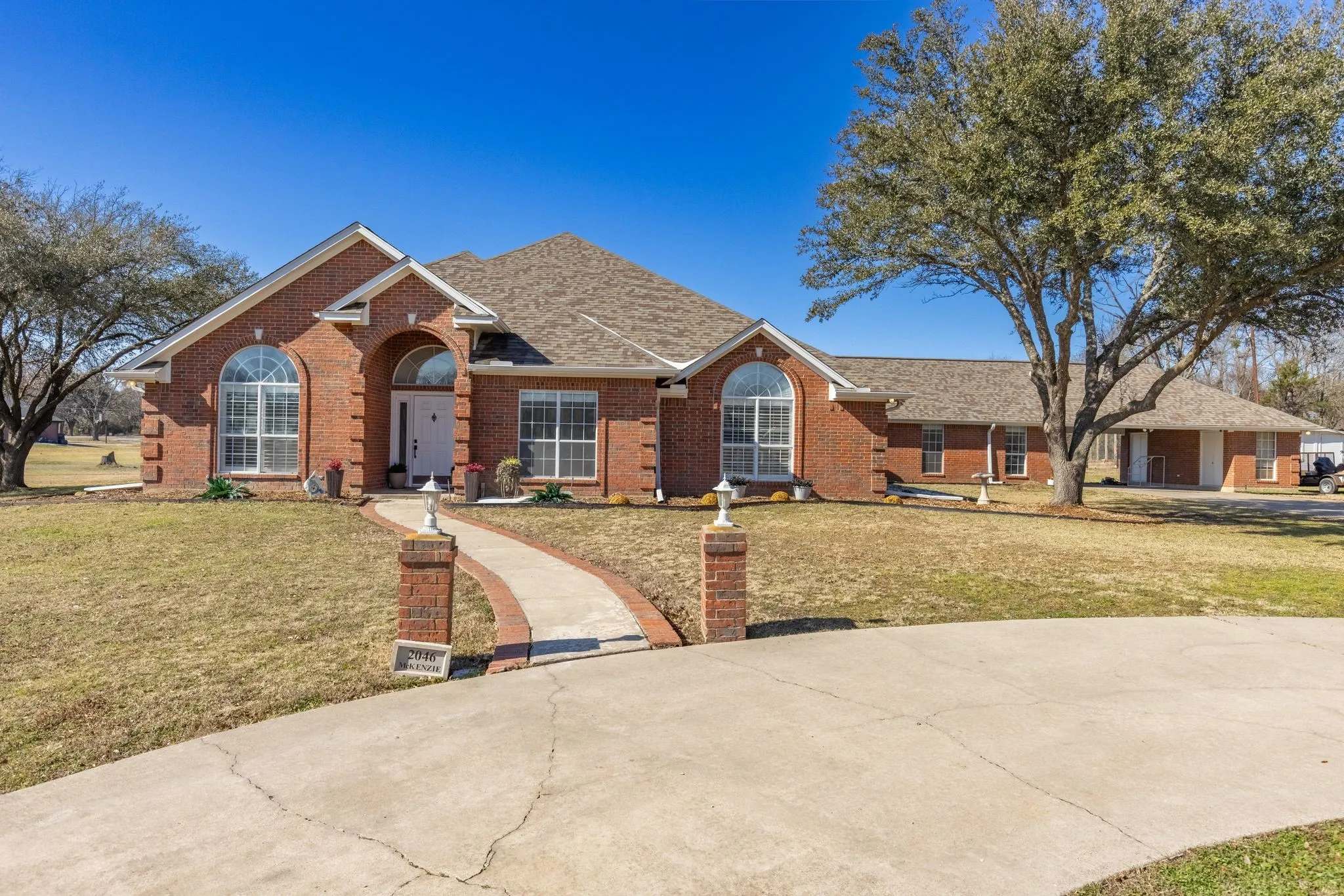 Single Family Residence For Sale in Hunt County , 2046 Mckenzie Road, Campbell, Texas 75422, 5 Bedroom, 4 Bathroom, Garage spaces, 3,639 Sqft, built in 1994, Preowned, mls#21167309, Real Estate Agent in Campbell, Homes For Sale in Hunt county, Homes For Sale in Campbell, Realtor in Campbell Texas, Real Estate Brokerage Independent Realty Texas, Luminita Cordes Realtor