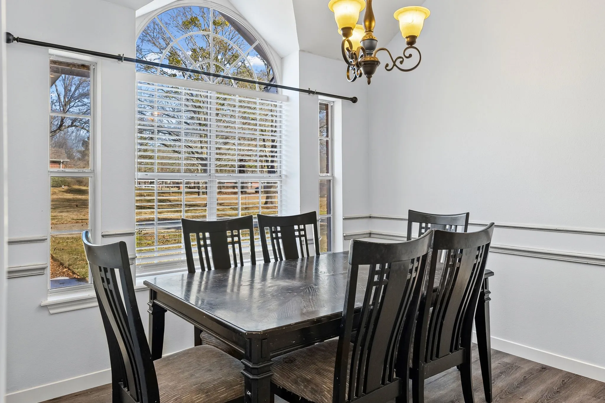 Single Family Residence For Sale in Hunt County , 2046 Mckenzie Road, Campbell, Texas 75422, 5 Bedroom, 4 Bathroom, Garage spaces, 3,639 Sqft, built in 1994, Preowned, mls#21167309, Real Estate Agent in Campbell, Homes For Sale in Hunt county, Homes For Sale in Campbell, Realtor in Campbell Texas, Real Estate Brokerage Independent Realty Texas, Luminita Cordes Realtor