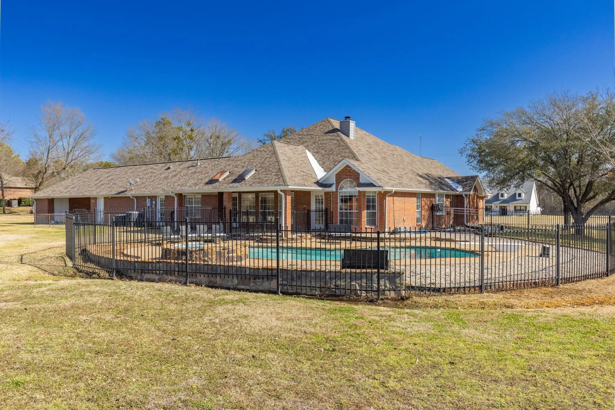 Single Family Residence For Sale in Hunt County , 2046 Mckenzie Road, Campbell, Texas 75422, 5 Bedroom, 4 Bathroom, Garage spaces, 3,639 Sqft, built in 1994, Preowned, mls#21167309, Real Estate Agent in Campbell, Homes For Sale in Hunt county, Homes For Sale in Campbell, Realtor in Campbell Texas, Real Estate Brokerage Independent Realty Texas, Luminita Cordes Realtor