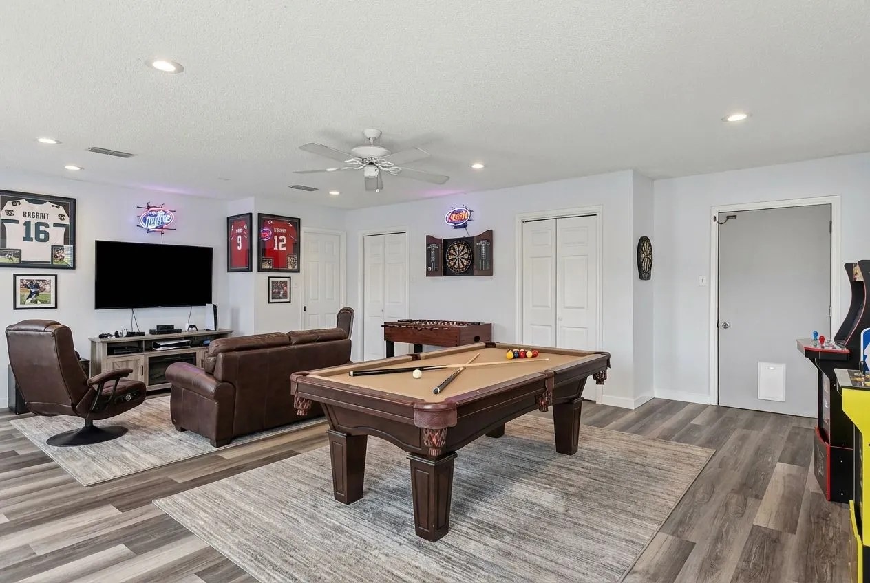 Single Family Residence For Sale in Hunt County , 2046 Mckenzie Road, Campbell, Texas 75422, 5 Bedroom, 4 Bathroom, Garage spaces, 3,639 Sqft, built in 1994, Preowned, mls#21167309, Real Estate Agent in Campbell, Homes For Sale in Hunt county, Homes For Sale in Campbell, Realtor in Campbell Texas, Real Estate Brokerage Independent Realty Texas, Luminita Cordes Realtor