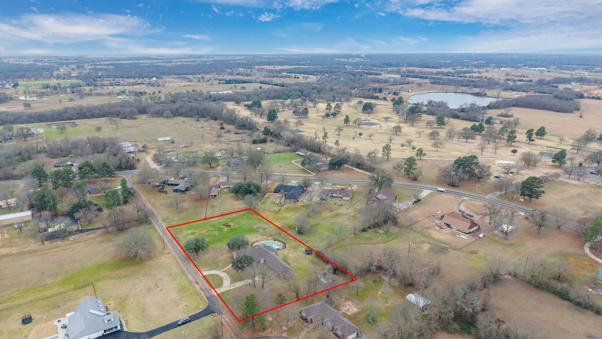 Single Family Residence For Sale in Hunt County , 2046 Mckenzie Road, Campbell, Texas 75422, 5 Bedroom, 4 Bathroom, Garage spaces, 3,639 Sqft, built in 1994, Preowned, mls#21167309, Real Estate Agent in Campbell, Homes For Sale in Hunt county, Homes For Sale in Campbell, Realtor in Campbell Texas, Real Estate Brokerage Independent Realty Texas, Luminita Cordes Realtor