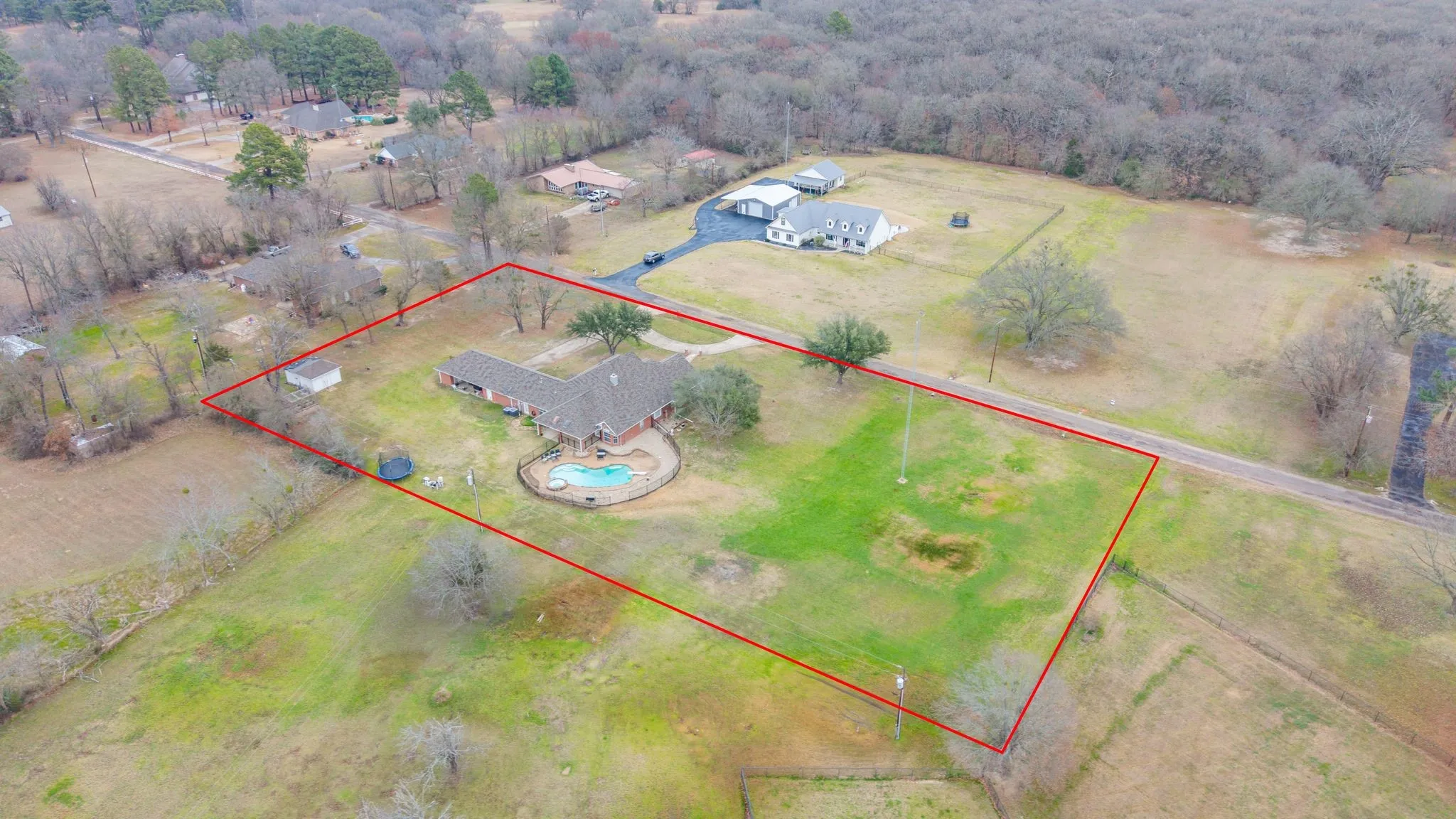 Single Family Residence For Sale in Hunt County , 2046 Mckenzie Road, Campbell, Texas 75422, 5 Bedroom, 4 Bathroom, Garage spaces, 3,639 Sqft, built in 1994, Preowned, mls#21167309, Real Estate Agent in Campbell, Homes For Sale in Hunt county, Homes For Sale in Campbell, Realtor in Campbell Texas, Real Estate Brokerage Independent Realty Texas, Luminita Cordes Realtor
