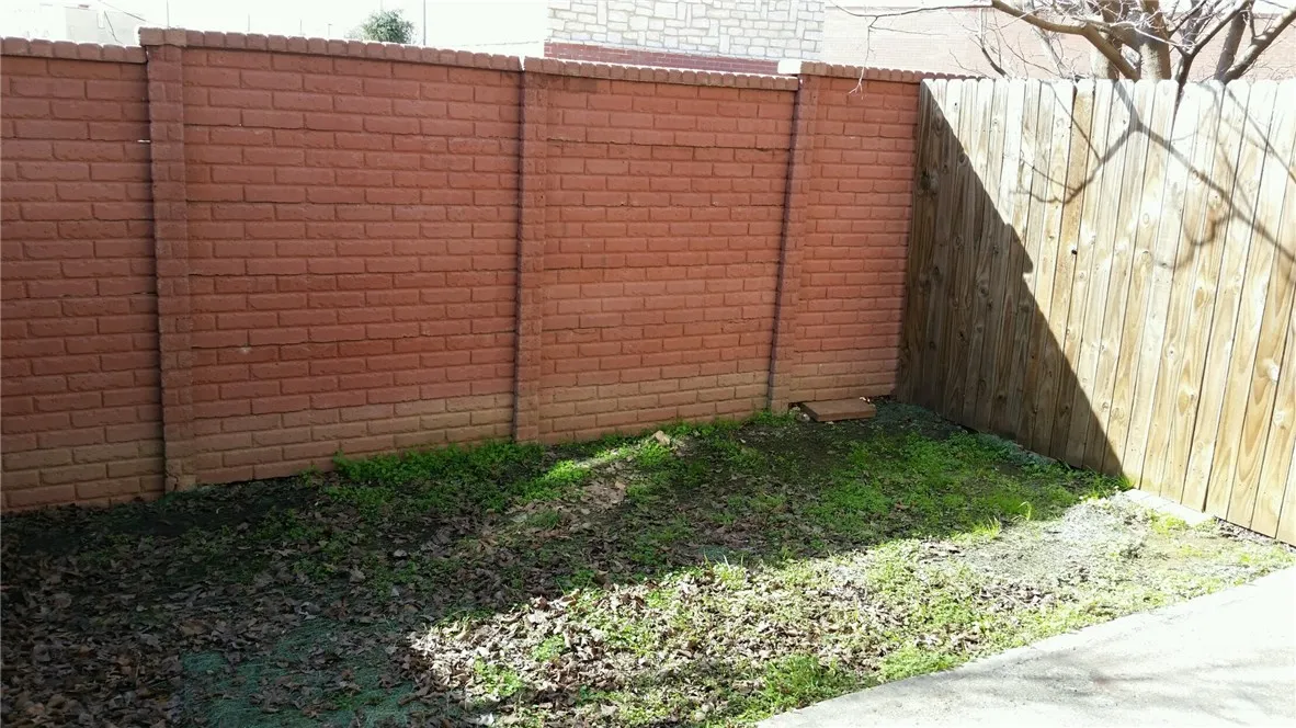 Quadruplex For Rent in Tarrant County , 724 Bluebonnet Drive A, Keller, Texas 76248, 2 Bedroom, 2 Bathroom, Garage spaces, 1,040 Sqft, built in 1985, Preowned, mls#21167334, Real Estate Agent in Keller, Homes For Rent in Tarrant county, Homes For Rent in Keller, Realtor in Keller Texas, Real Estate Brokerage Independent Realty Texas, Luminita Cordes Realtor