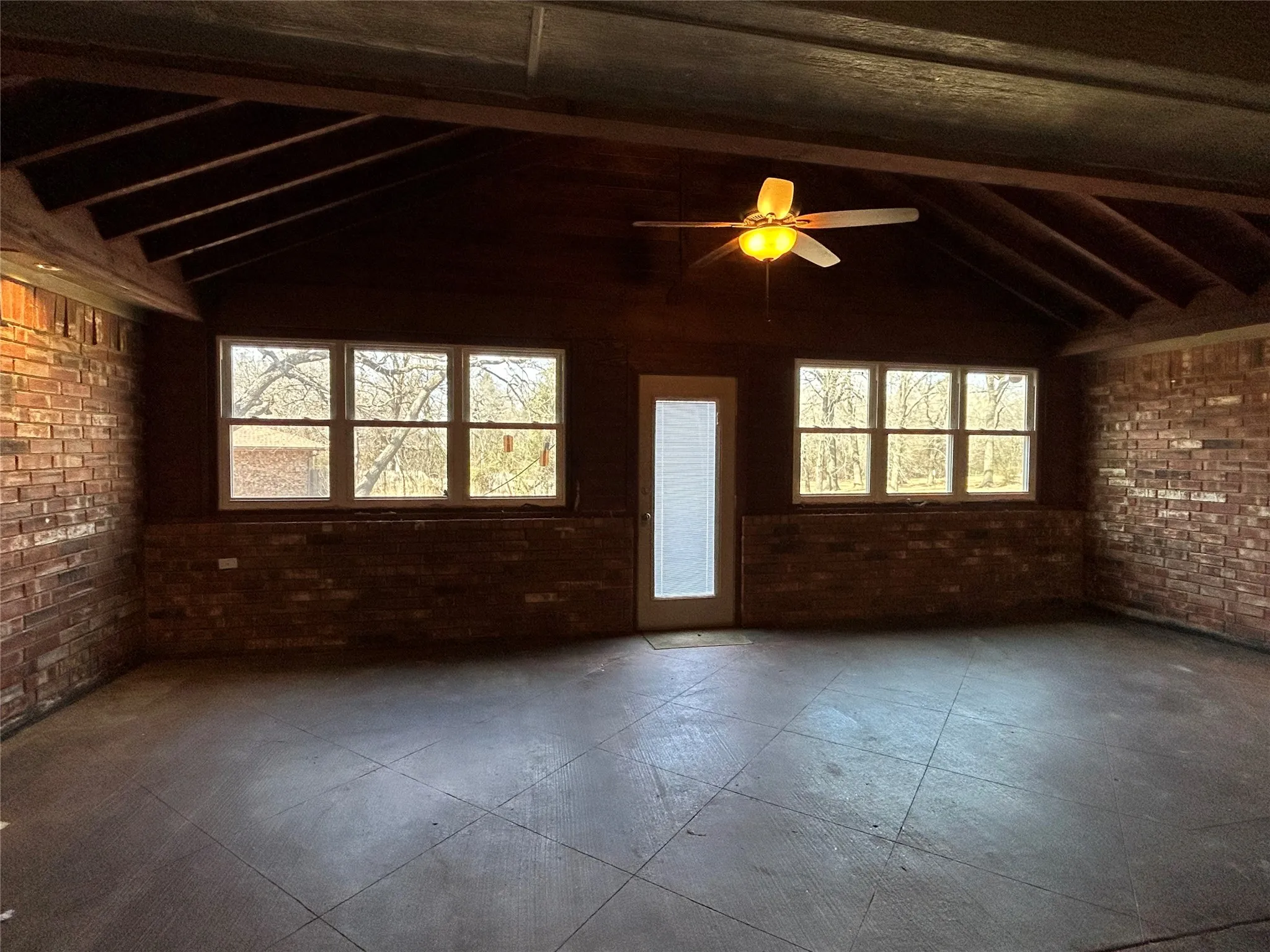 Single Family Residence For Sale in Dallas County , 12065 Forest Glen Lane, Balch Springs, Texas 75180, 4 Bedroom, 2 Bathroom, 2 Garage spaces, 2,508 Sqft, built in 2000, mls#21167410, Real Estate Agent in Balch Springs, Homes For Sale in Dallas county, Homes For Sale in Balch Springs, Realtor in Balch Springs Texas, Real Estate Brokerage Independent Realty Texas, Luminita Cordes Realtor