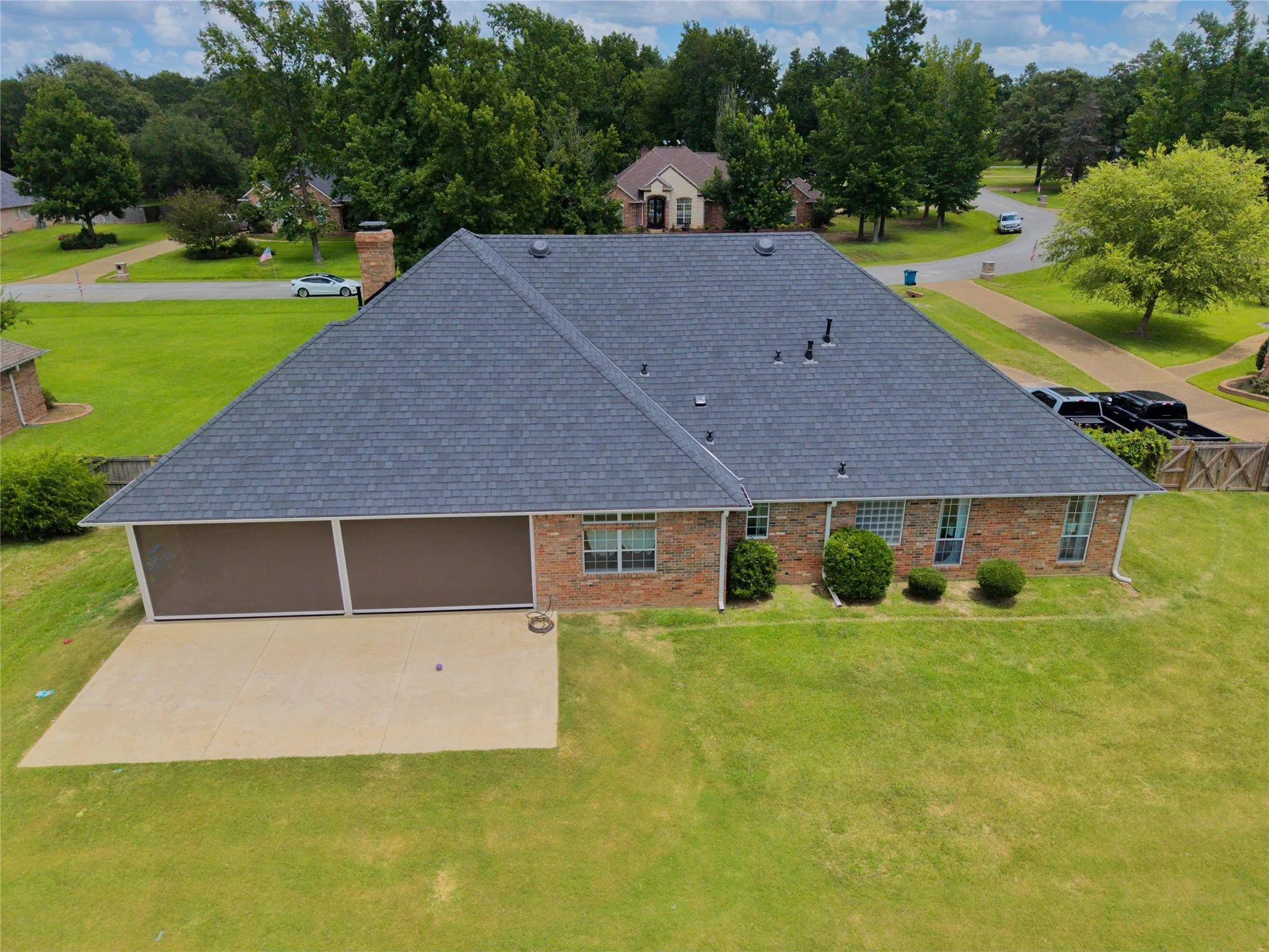 Single Family Residence For Sale in Smith County , 11228 Marsh Wren Circle, Flint, Texas 75762, 4 Bedroom, 3 Bathroom, 3 Garage spaces, 3,248 Sqft, built in 2003, mls#21167426, Real Estate Agent in Flint, Homes For Sale in Smith county, Homes For Sale in Flint, Realtor in Flint Texas, Real Estate Brokerage Independent Realty Texas, Luminita Cordes Realtor