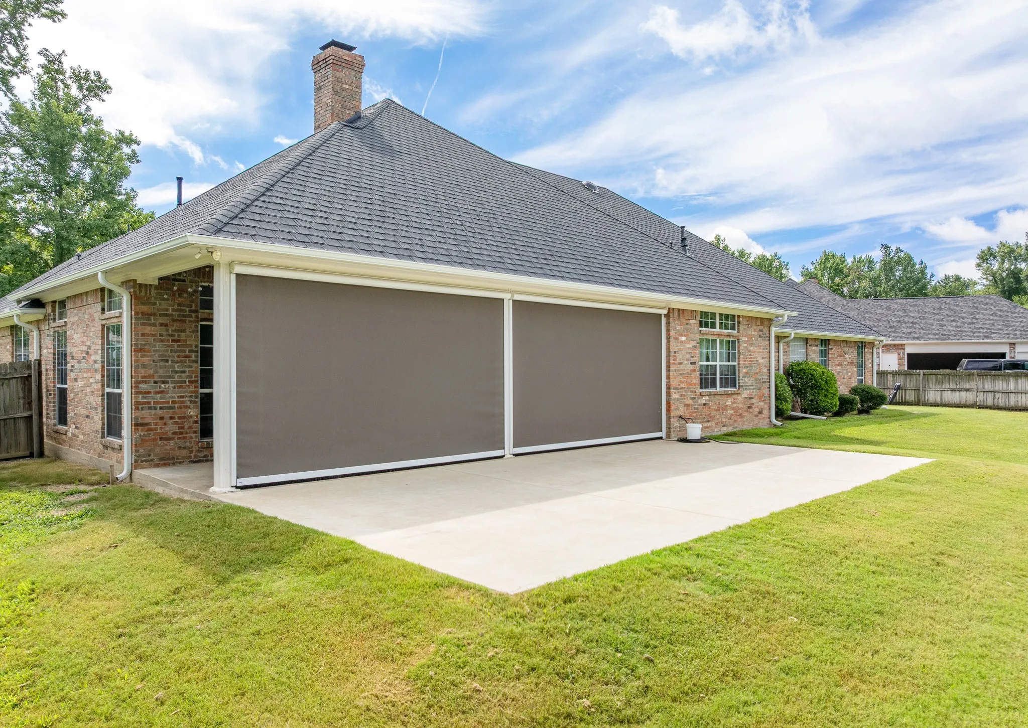 Single Family Residence For Sale in Smith County , 11228 Marsh Wren Circle, Flint, Texas 75762, 4 Bedroom, 3 Bathroom, 3 Garage spaces, 3,248 Sqft, built in 2003, mls#21167426, Real Estate Agent in Flint, Homes For Sale in Smith county, Homes For Sale in Flint, Realtor in Flint Texas, Real Estate Brokerage Independent Realty Texas, Luminita Cordes Realtor