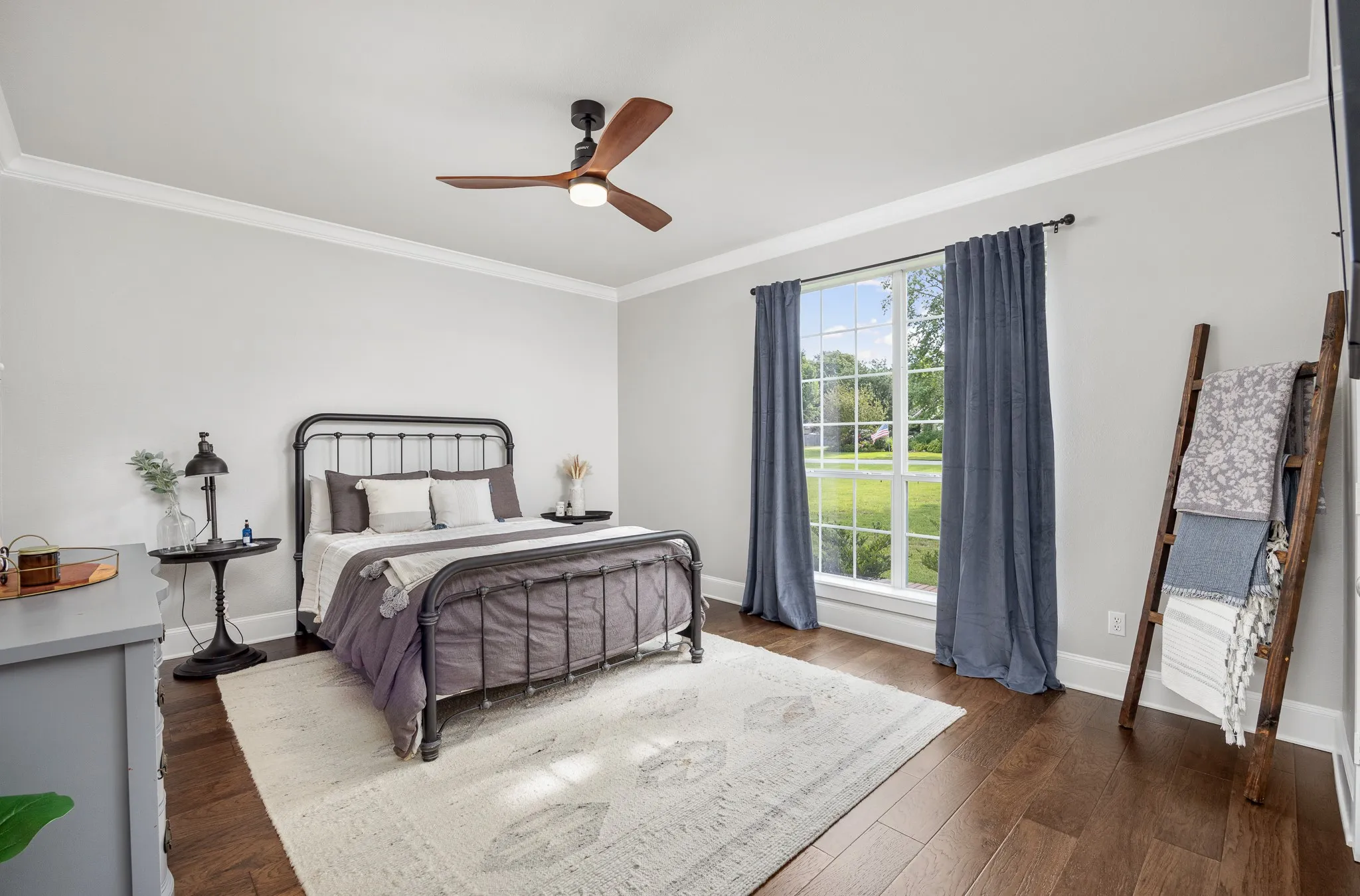 Single Family Residence For Sale in Smith County , 11228 Marsh Wren Circle, Flint, Texas 75762, 4 Bedroom, 3 Bathroom, 3 Garage spaces, 3,248 Sqft, built in 2003, mls#21167426, Real Estate Agent in Flint, Homes For Sale in Smith county, Homes For Sale in Flint, Realtor in Flint Texas, Real Estate Brokerage Independent Realty Texas, Luminita Cordes Realtor