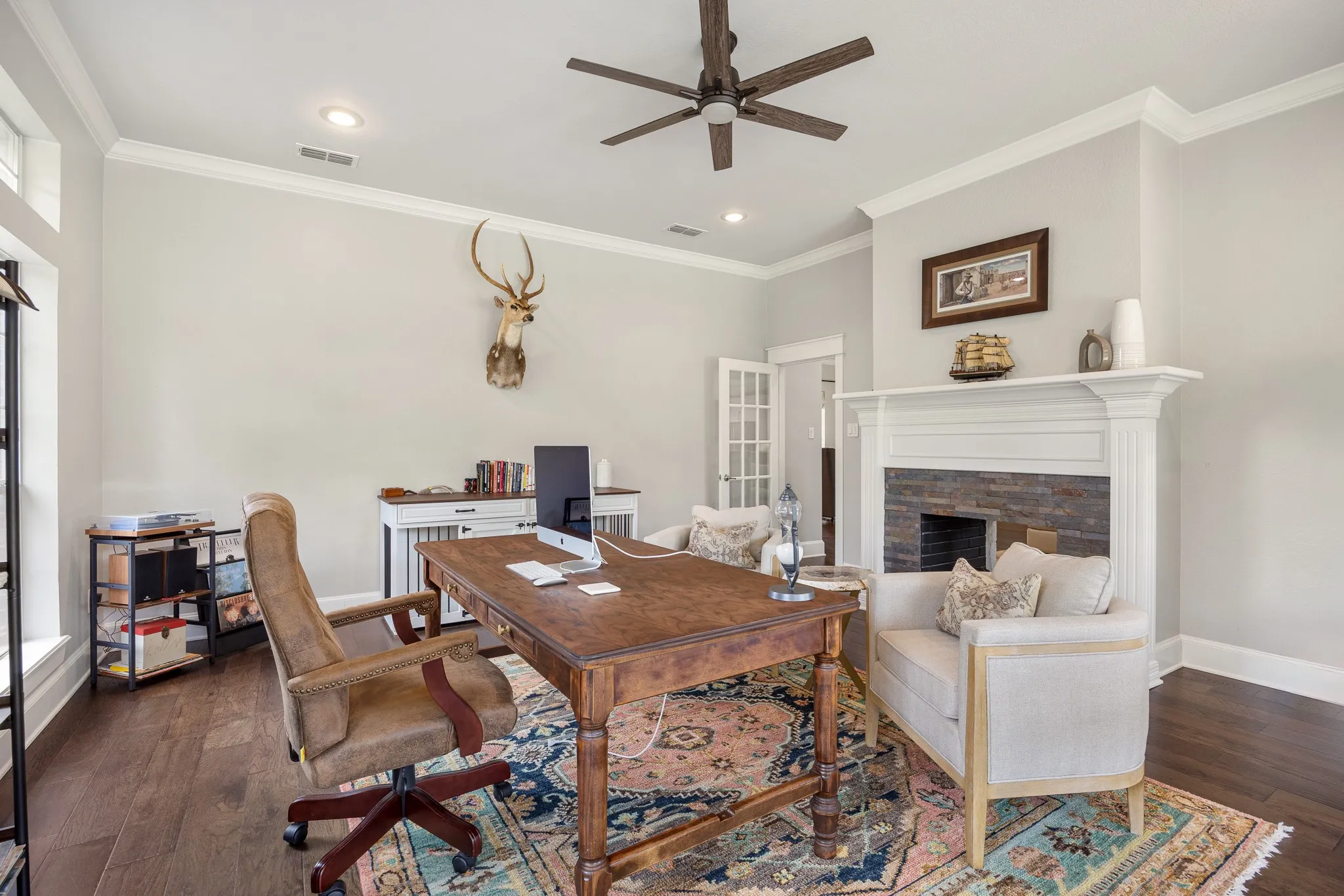 Single Family Residence For Sale in Smith County , 11228 Marsh Wren Circle, Flint, Texas 75762, 4 Bedroom, 3 Bathroom, 3 Garage spaces, 3,248 Sqft, built in 2003, mls#21167426, Real Estate Agent in Flint, Homes For Sale in Smith county, Homes For Sale in Flint, Realtor in Flint Texas, Real Estate Brokerage Independent Realty Texas, Luminita Cordes Realtor