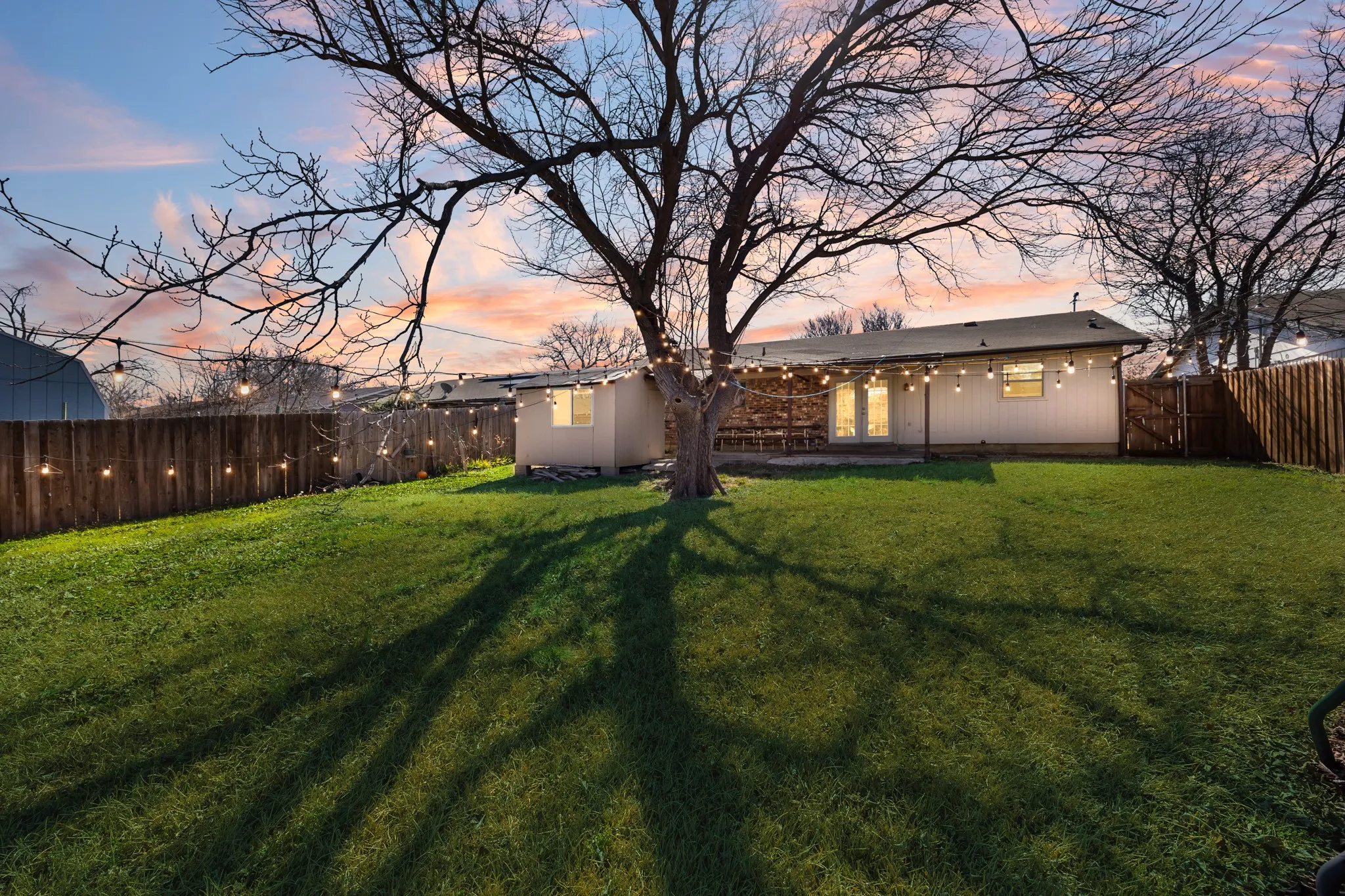 Single Family Residence For Sale in Denton County , 743 Price Drive, Lewisville, Texas 75067, 3 Bedrooms, 2 Bathrooms, 2 Garage spaces, 1,224 Sqft, built in 1970, Price $289,000, mls#21167468, Real Estate Agent in Lewisville, Homes For Sale in Denton county, Homes For Sale in Lewisville, Realtor in Lewisville Texas, Real Estate Brokerage Independent Realty Texas, Luminita Cordes Realtor