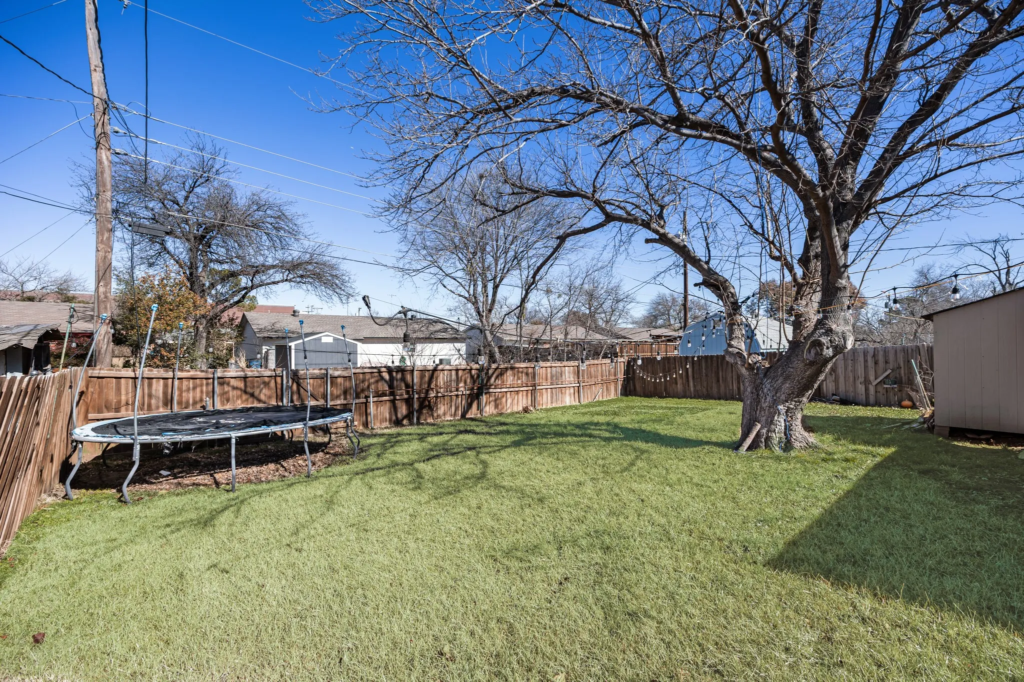 Single Family Residence For Sale in Denton County , 743 Price Drive, Lewisville, Texas 75067, 3 Bedrooms, 2 Bathrooms, 2 Garage spaces, 1,224 Sqft, built in 1970, Price $289,000, mls#21167468, Real Estate Agent in Lewisville, Homes For Sale in Denton county, Homes For Sale in Lewisville, Realtor in Lewisville Texas, Real Estate Brokerage Independent Realty Texas, Luminita Cordes Realtor