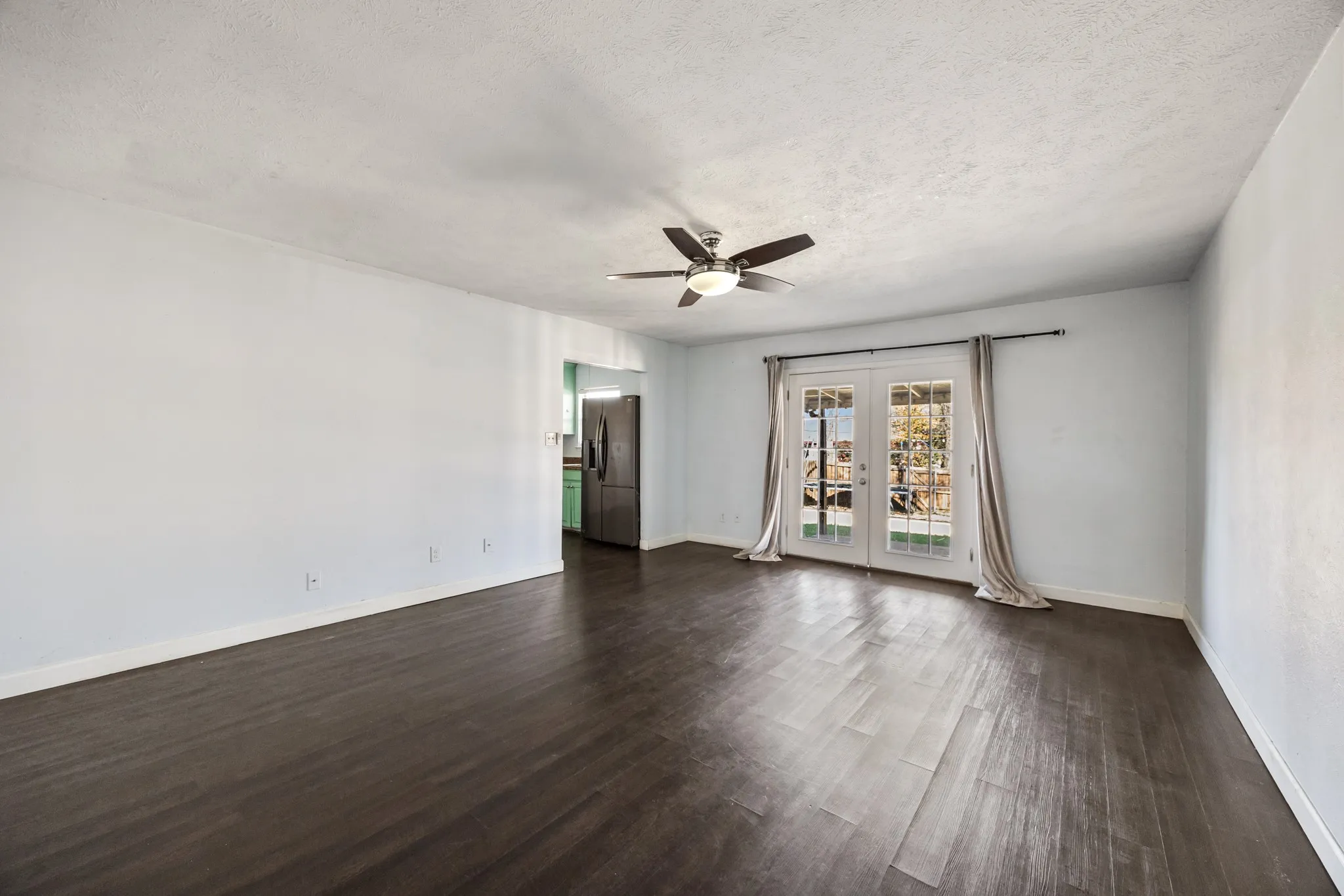 Single Family Residence For Sale in Denton County , 743 Price Drive, Lewisville, Texas 75067, 3 Bedrooms, 2 Bathrooms, 2 Garage spaces, 1,224 Sqft, built in 1970, Price $289,000, mls#21167468, Real Estate Agent in Lewisville, Homes For Sale in Denton county, Homes For Sale in Lewisville, Realtor in Lewisville Texas, Real Estate Brokerage Independent Realty Texas, Luminita Cordes Realtor