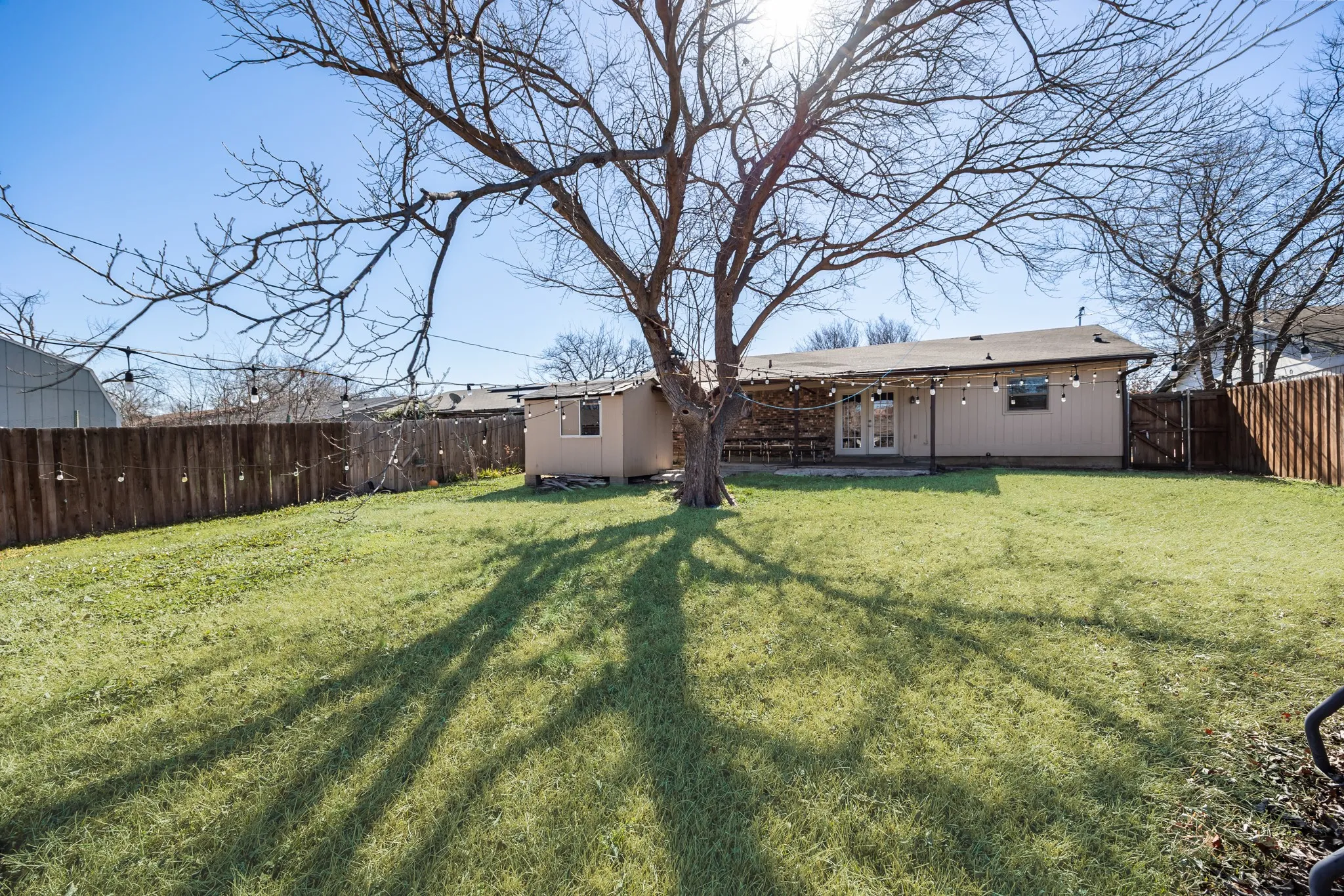 Single Family Residence For Sale in Denton County , 743 Price Drive, Lewisville, Texas 75067, 3 Bedrooms, 2 Bathrooms, 2 Garage spaces, 1,224 Sqft, built in 1970, Price $289,000, mls#21167468, Real Estate Agent in Lewisville, Homes For Sale in Denton county, Homes For Sale in Lewisville, Realtor in Lewisville Texas, Real Estate Brokerage Independent Realty Texas, Luminita Cordes Realtor