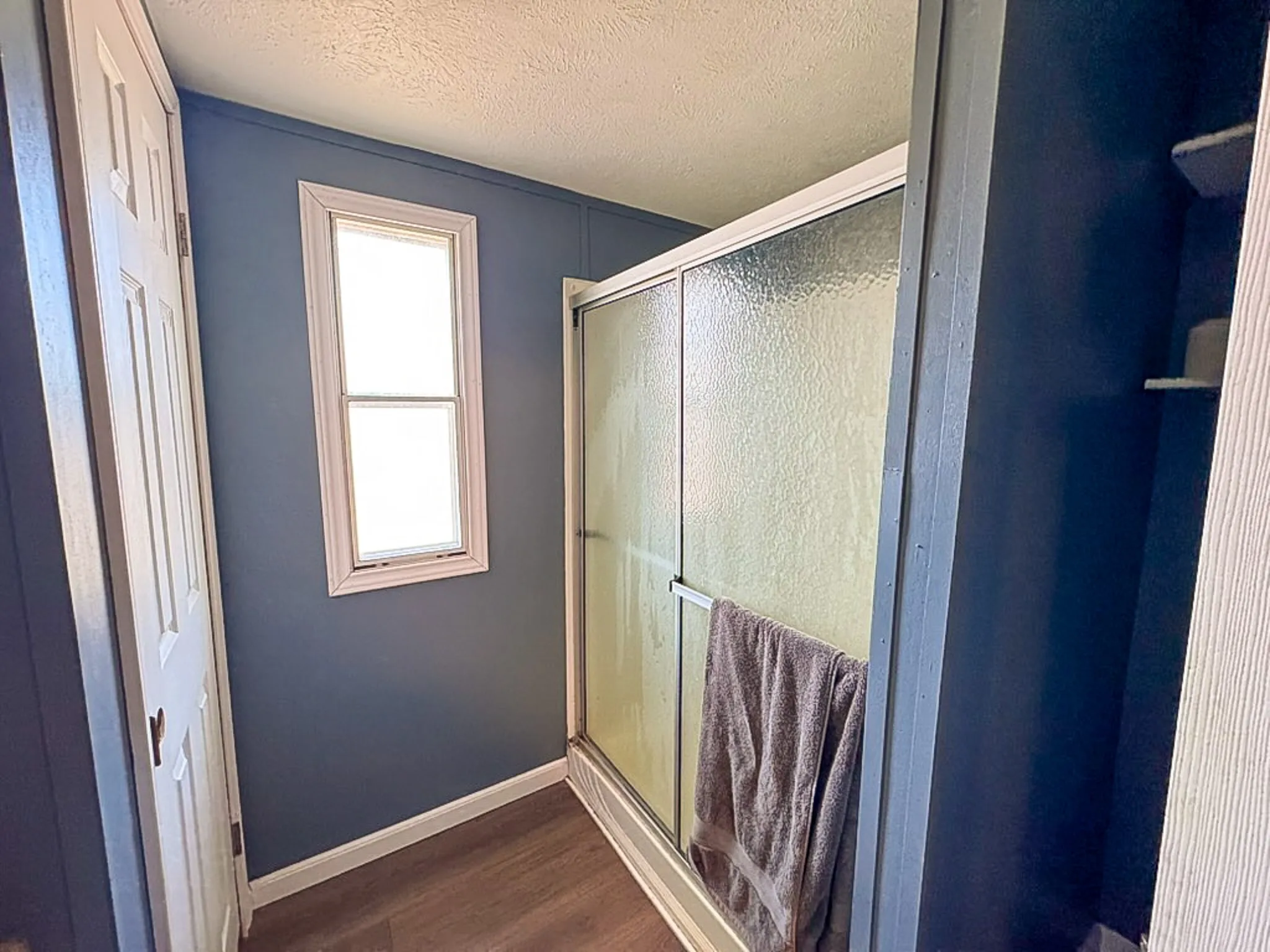Mobile Home For Sale in Erath County , 140 Private Road 1708, Stephenville, Texas 76401, 1 Bedroom, 1 Bathroom, 2 Garage spaces, 640 Sqft, built in 2012, mls#21167479, Real Estate Agent in Stephenville, Homes For Sale in Erath county, Homes For Sale in Stephenville, Realtor in Stephenville Texas, Real Estate Brokerage Independent Realty Texas, Luminita Cordes Realtor