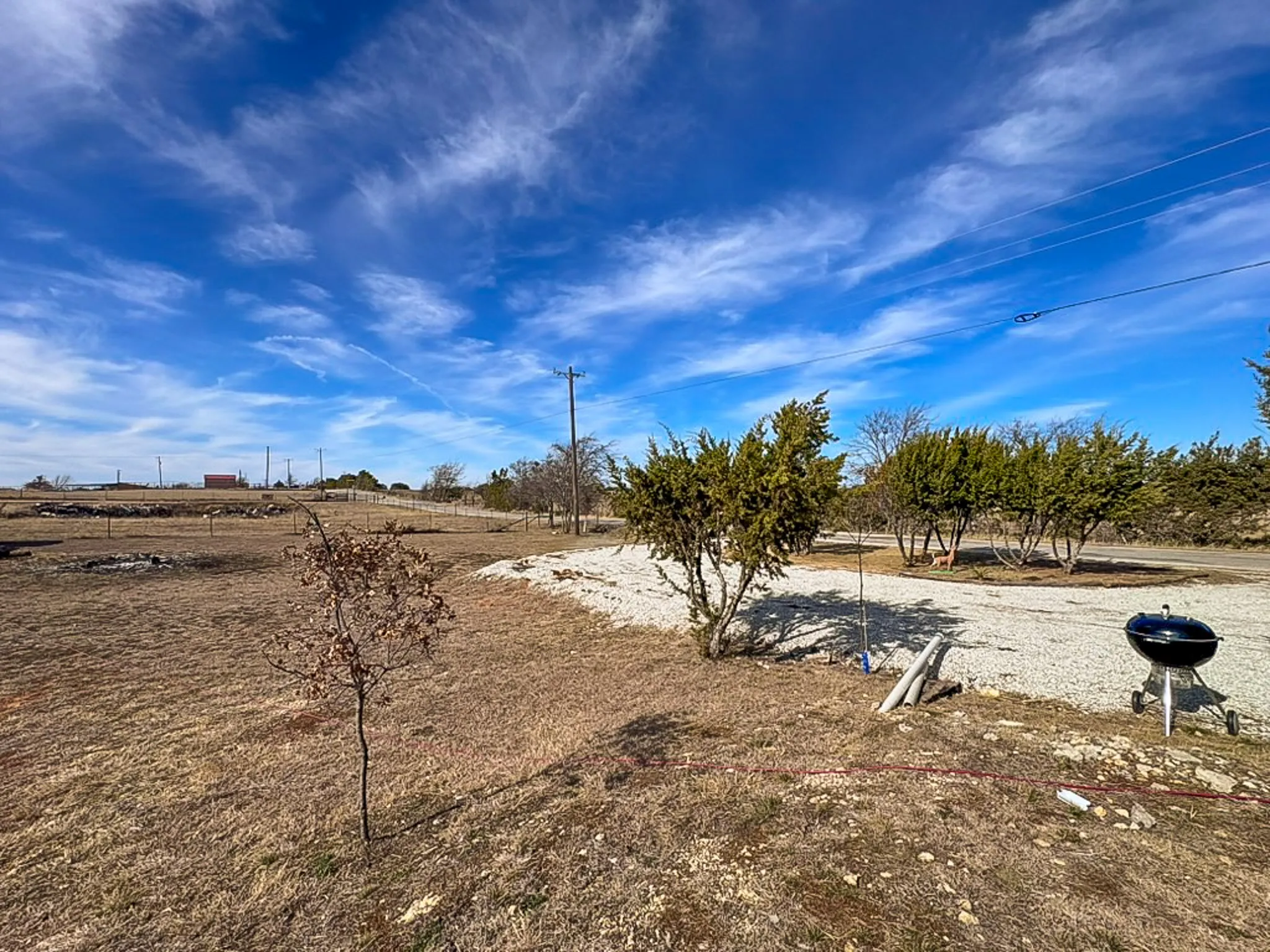 Mobile Home For Sale in Erath County , 140 Private Road 1708, Stephenville, Texas 76401, 1 Bedroom, 1 Bathroom, 2 Garage spaces, 640 Sqft, built in 2012, mls#21167479, Real Estate Agent in Stephenville, Homes For Sale in Erath county, Homes For Sale in Stephenville, Realtor in Stephenville Texas, Real Estate Brokerage Independent Realty Texas, Luminita Cordes Realtor
