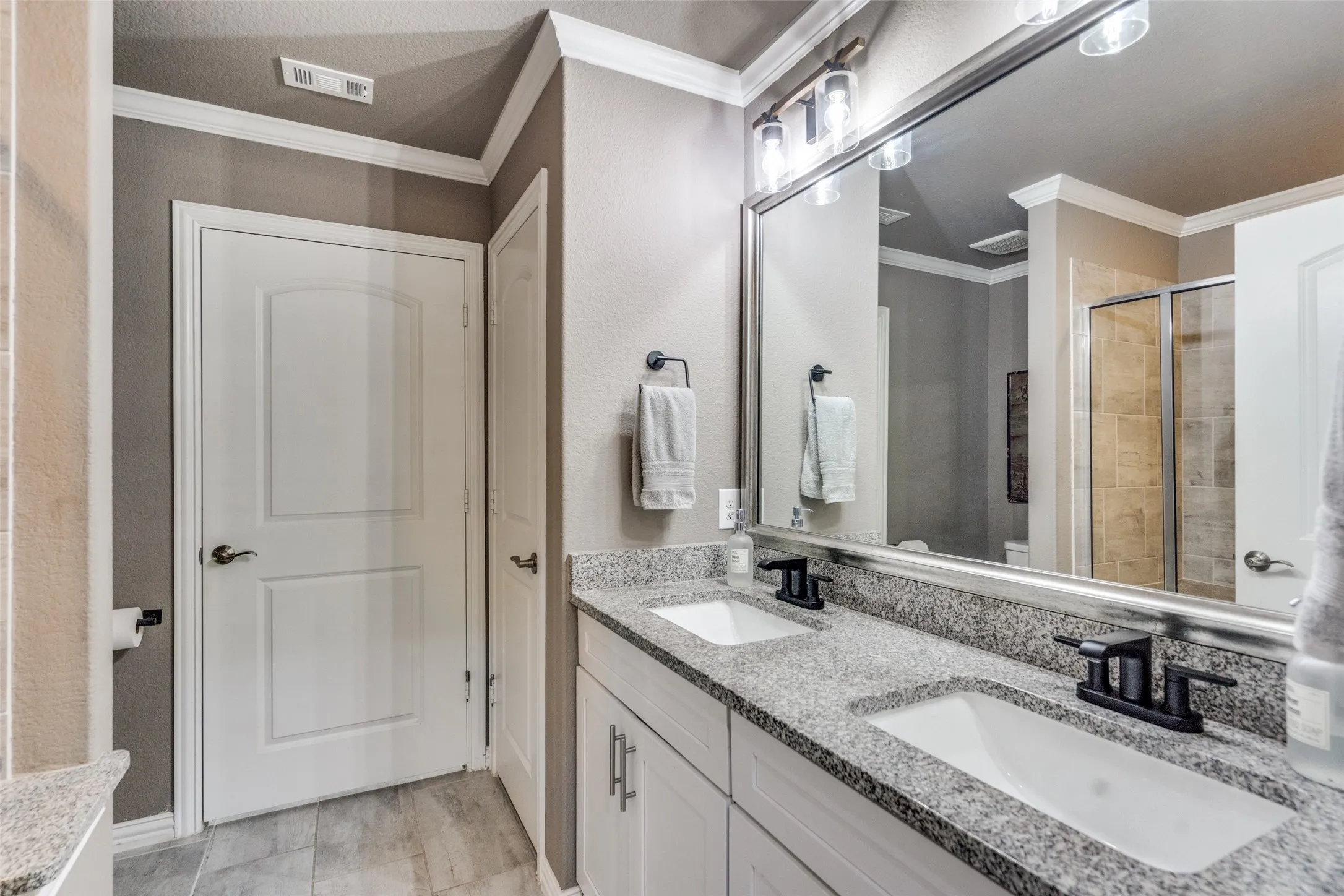 Single Family Residence For Sale in Denton County , 3206 Full Sail Lane, Frisco, Texas 75036, 2 Bedroom, 2 Bathroom, 2 Garage spaces, 1,563 Sqft, built in 2017, mls#21167551, Real Estate Agent in Frisco, Homes For Sale in Denton county, Homes For Sale in Frisco, Realtor in Frisco Texas, Real Estate Brokerage Independent Realty Texas, Luminita Cordes Realtor