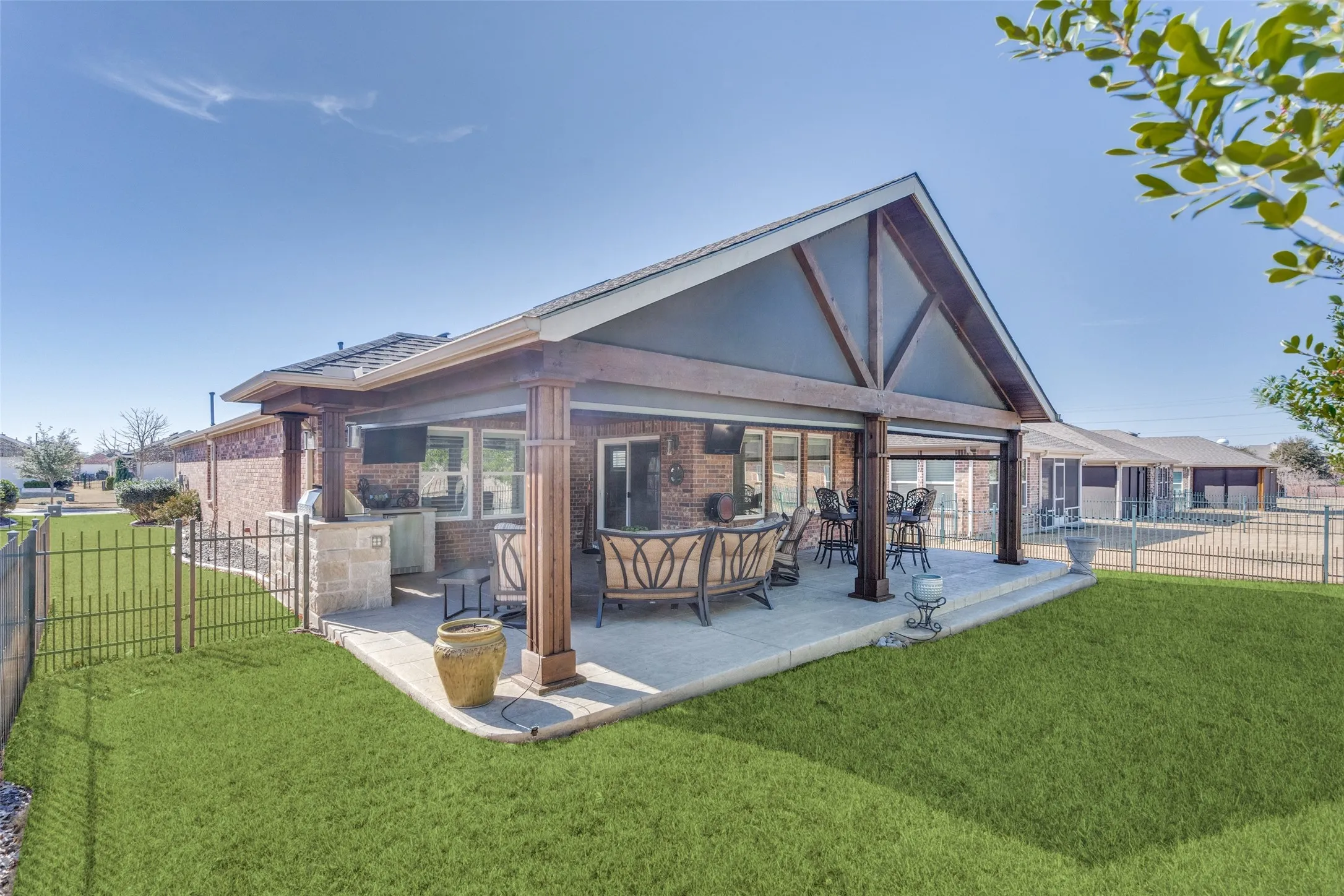 Single Family Residence For Sale in Denton County , 3206 Full Sail Lane, Frisco, Texas 75036, 2 Bedroom, 2 Bathroom, 2 Garage spaces, 1,563 Sqft, built in 2017, mls#21167551, Real Estate Agent in Frisco, Homes For Sale in Denton county, Homes For Sale in Frisco, Realtor in Frisco Texas, Real Estate Brokerage Independent Realty Texas, Luminita Cordes Realtor