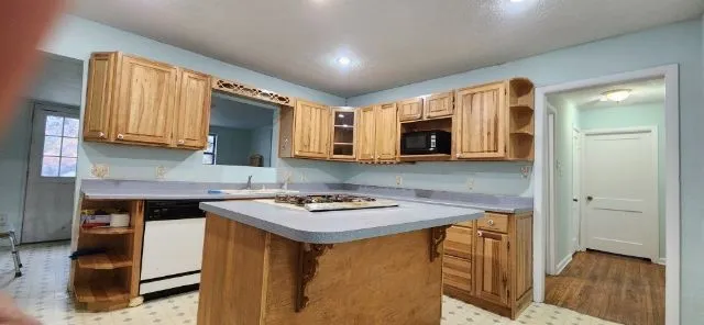 Quadruplex For Sale in Johnson County , 108 E Maple Street, Keene, Texas 76059, 5 Bedrooms, 4 Bathrooms, Garage spaces, 0 Sqft, built in 1960, Preowned, Price $235,000, mls#21167652, Real Estate Agent in Keene, Homes For Sale in Johnson county, Homes For Sale in Keene, Realtor in Keene Texas, Real Estate Brokerage Independent Realty Texas, Luminita Cordes Realtor